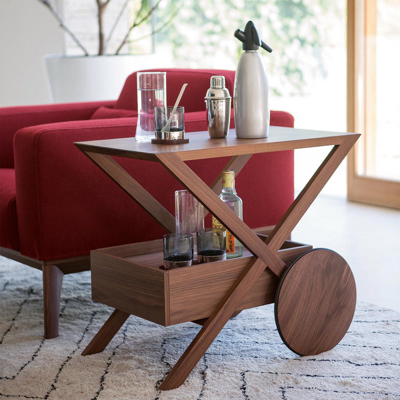 Table de service Tizer en noyer en vente 1
