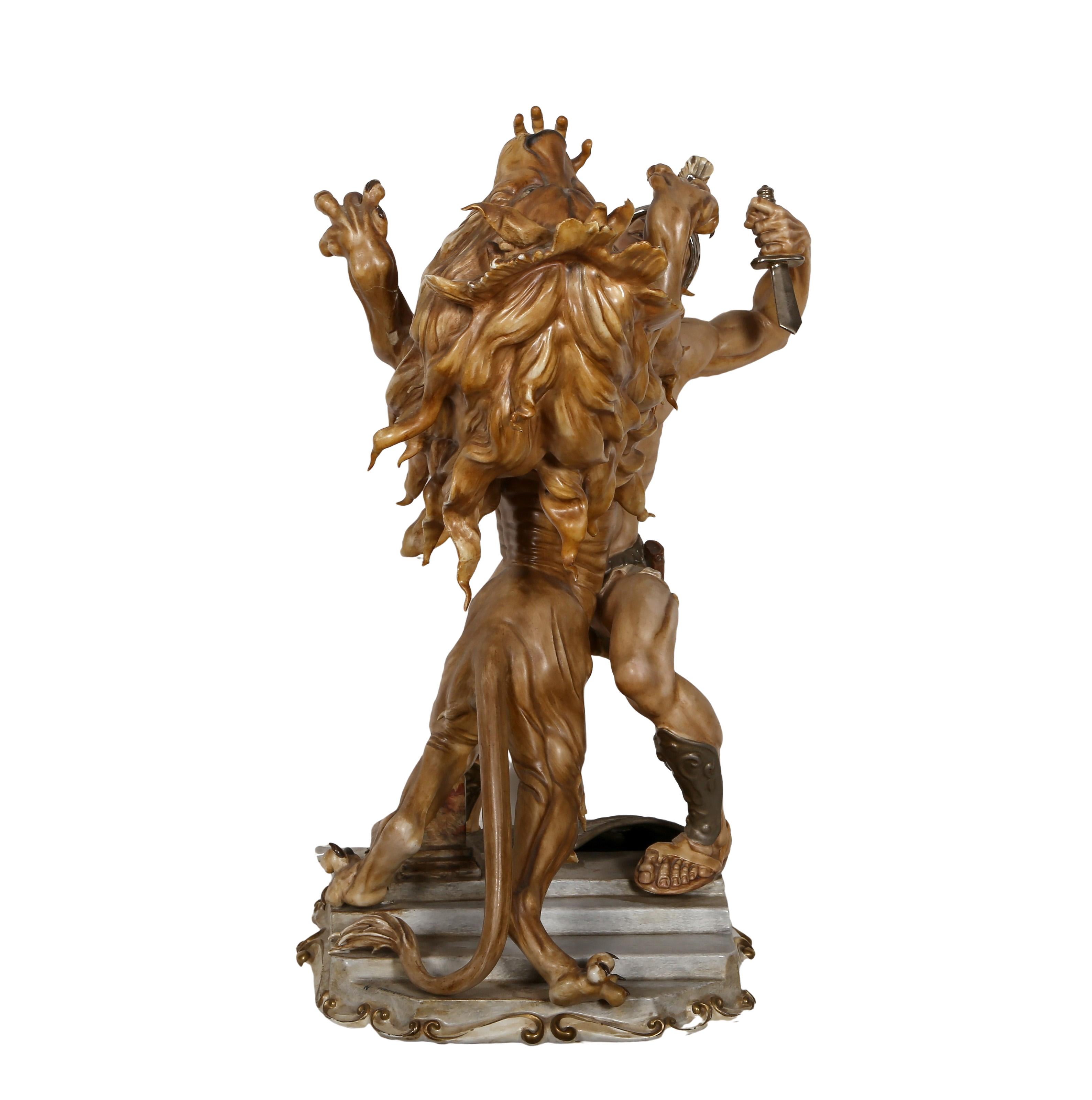 Spartico E Il Leone, sculpture en porcelaine Art nouveau de Tiziano Galli en vente 3