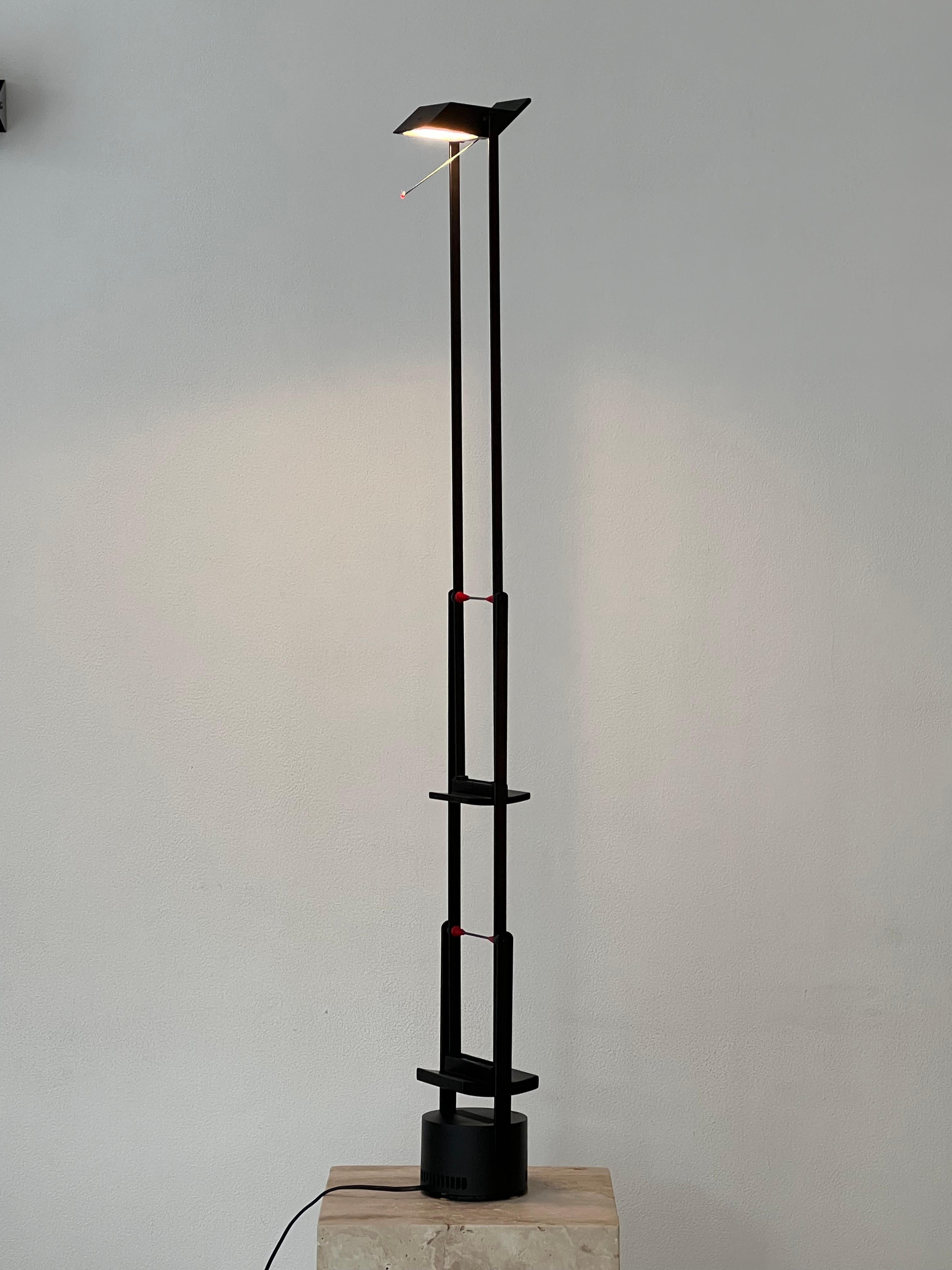 Industriel Lampe de bureau Tizio de Richard Sapper pour Artemide, Italie, années 1970 en vente