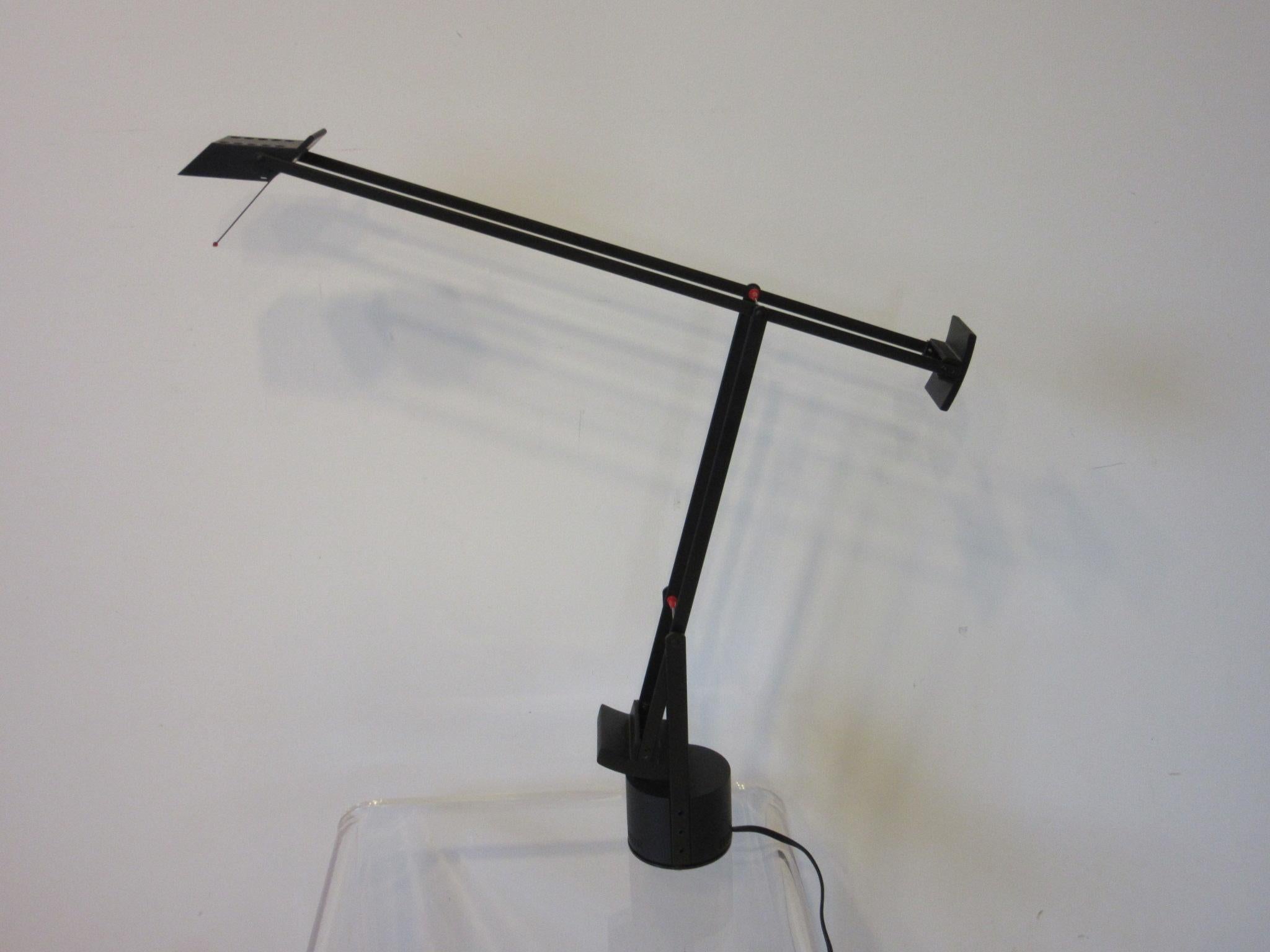 Tizio Italian Table / Desk Lamp by Richard Sapper for Artemide 4