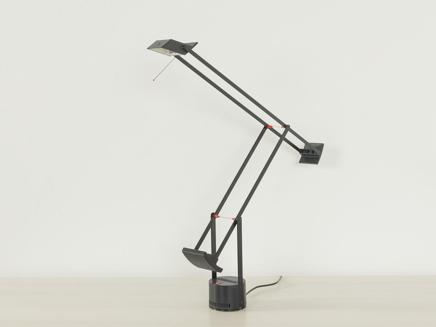 Mid-Century Modern TIZIO table Lamp, Artemide For Sale