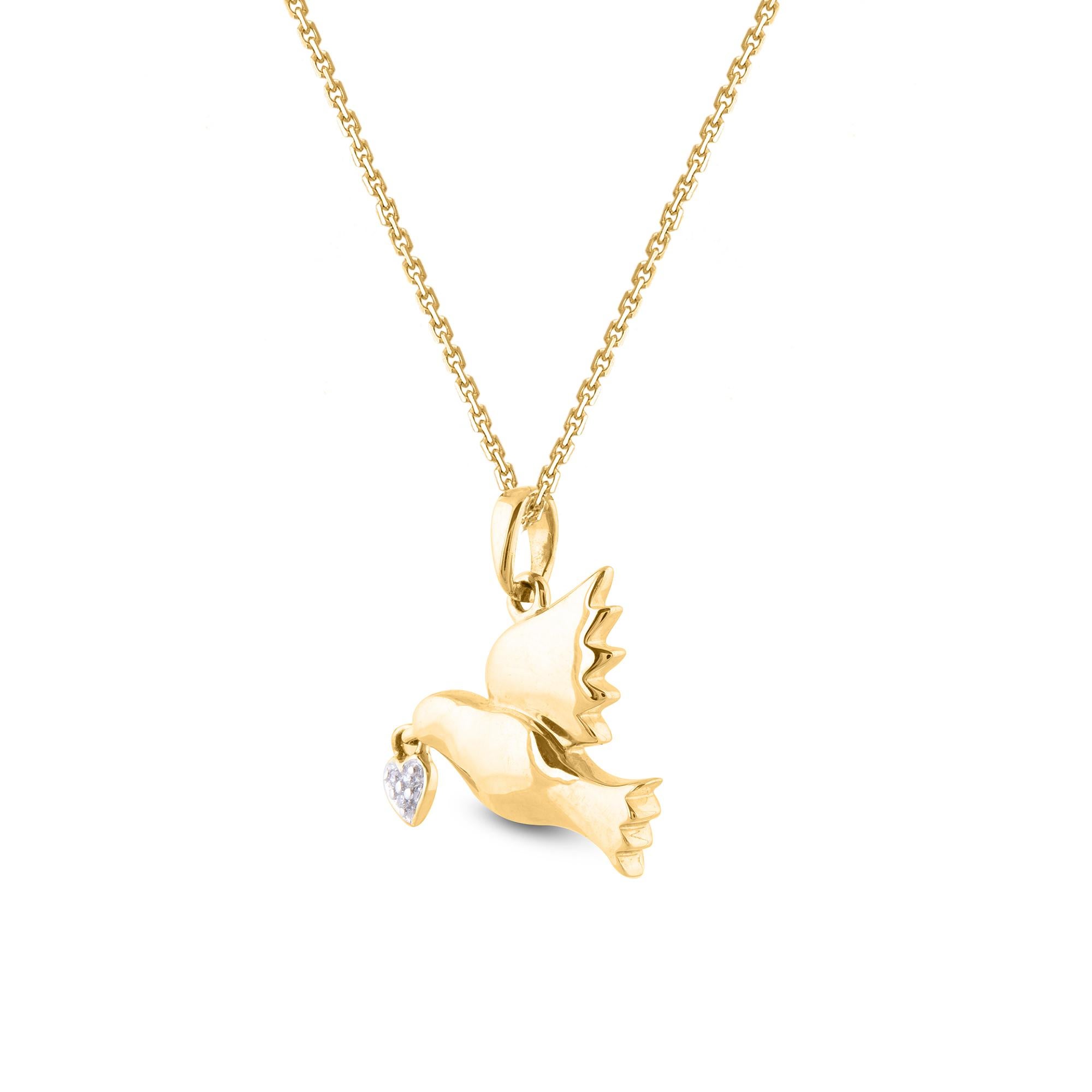 A great anytime look, this diamond pigeon pendant adds extra charm to daily look. This sparkling style is crafted in 14 karat yellow gold and studded with 3 round diamond set in pave setting, shines in H-I color, I2 clarity. The total diamond weight