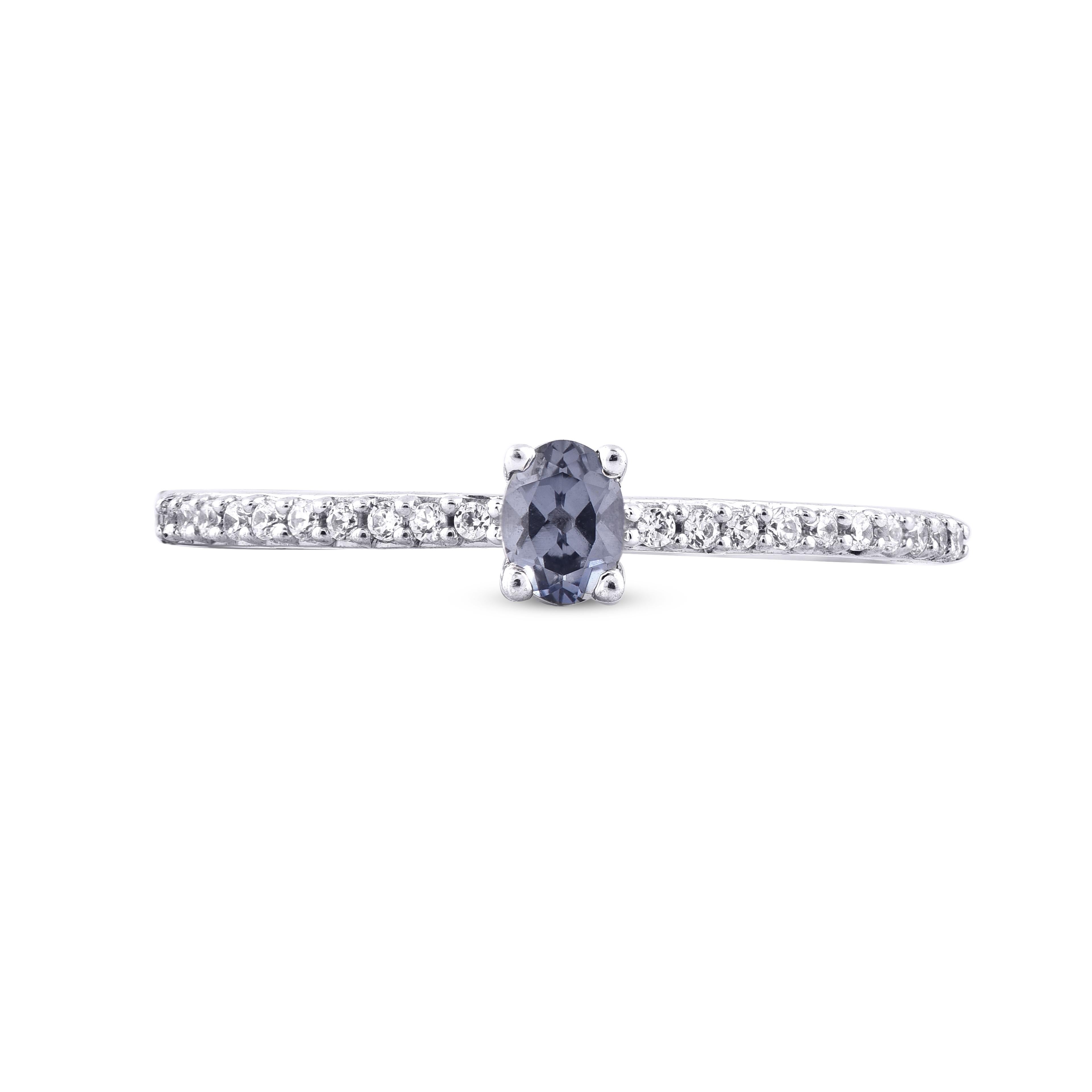 TJD 0.10 Carat 14 Karat White Gold Round and Oval Cut Tanzanite Engagement Ring In New Condition For Sale In New York, NY
