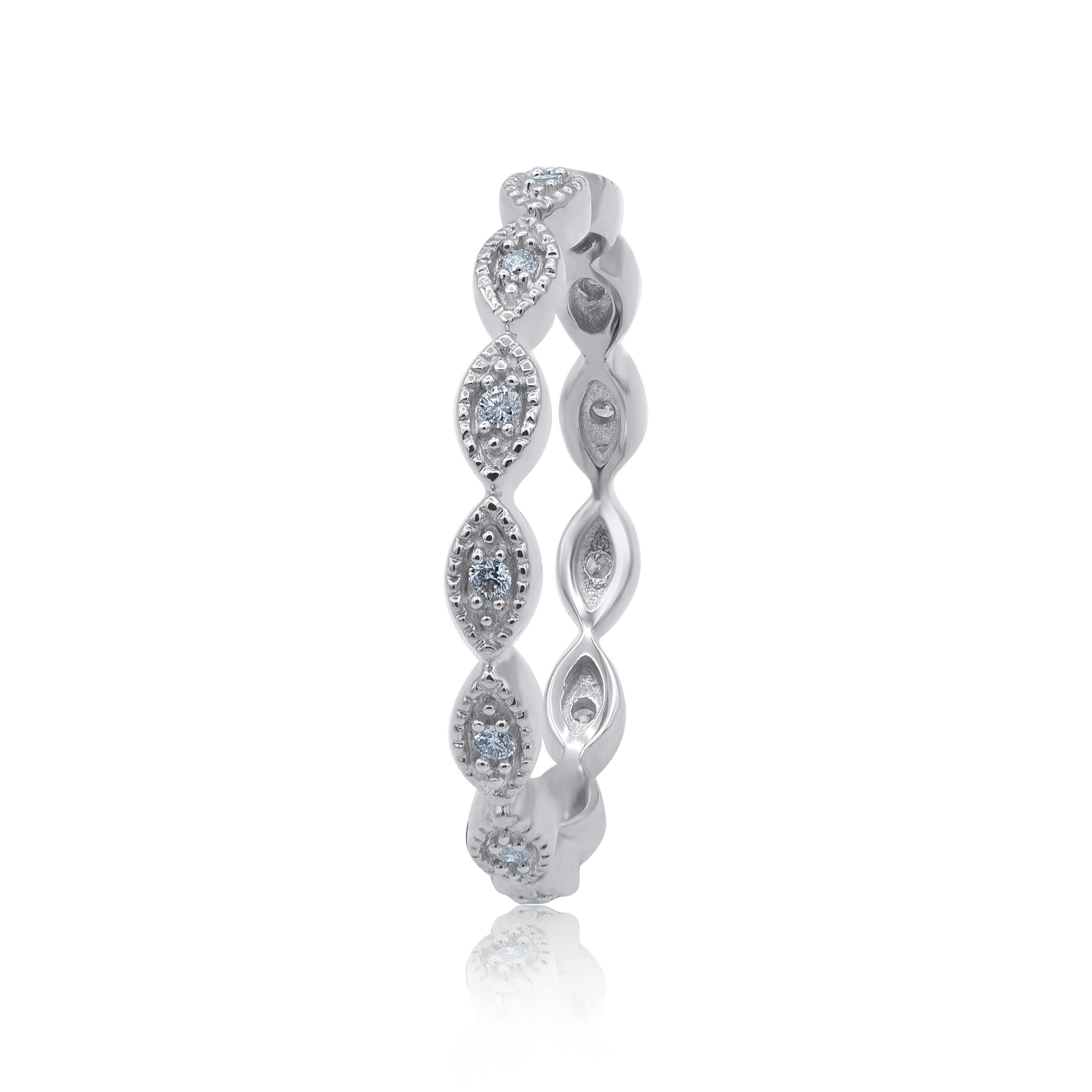 Moderne TJD Bague d'éternité en or blanc 14 carats avec diamant taille brillant de 0,10 carat en vente