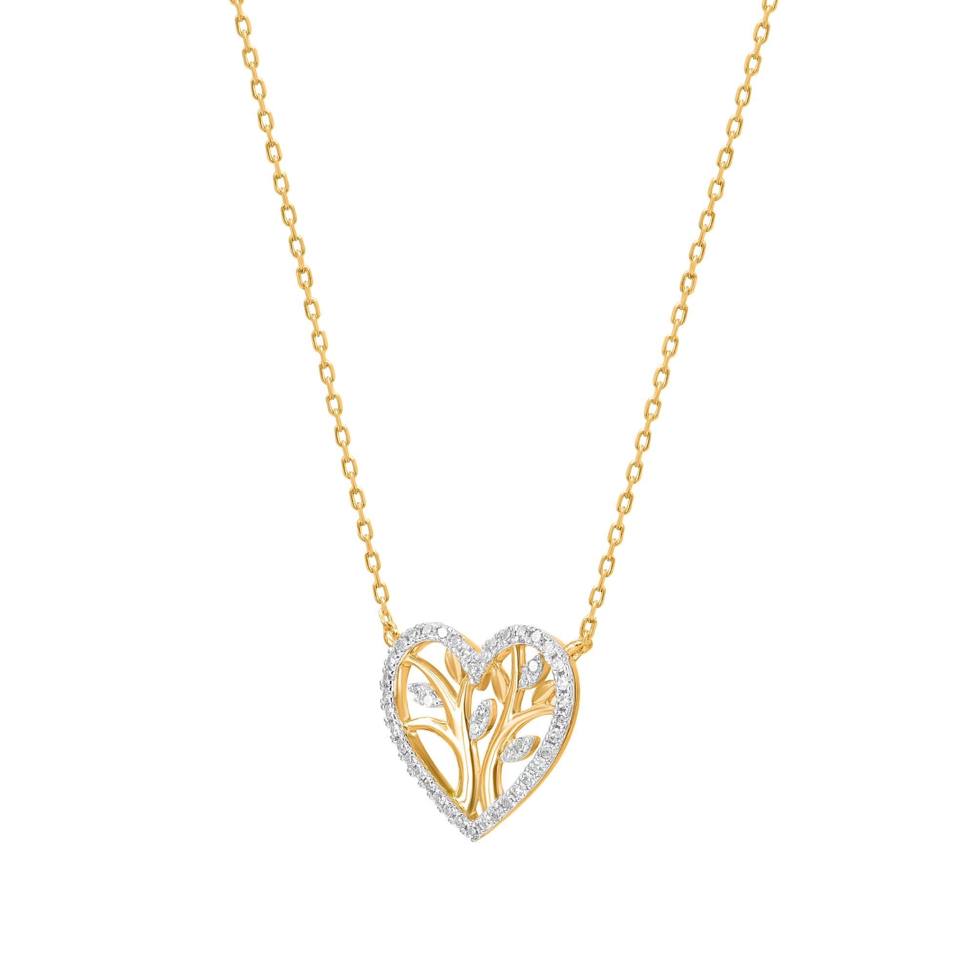 Un segno scintillante del tuo amore, questo ciondolo con diamante aggiunge un look sofisticato al suo abbigliamento. Questo pendente è realizzato in oro giallo a 14 carati e presenta 46 diamanti a taglio singolo incastonati. Il colore H+I e la