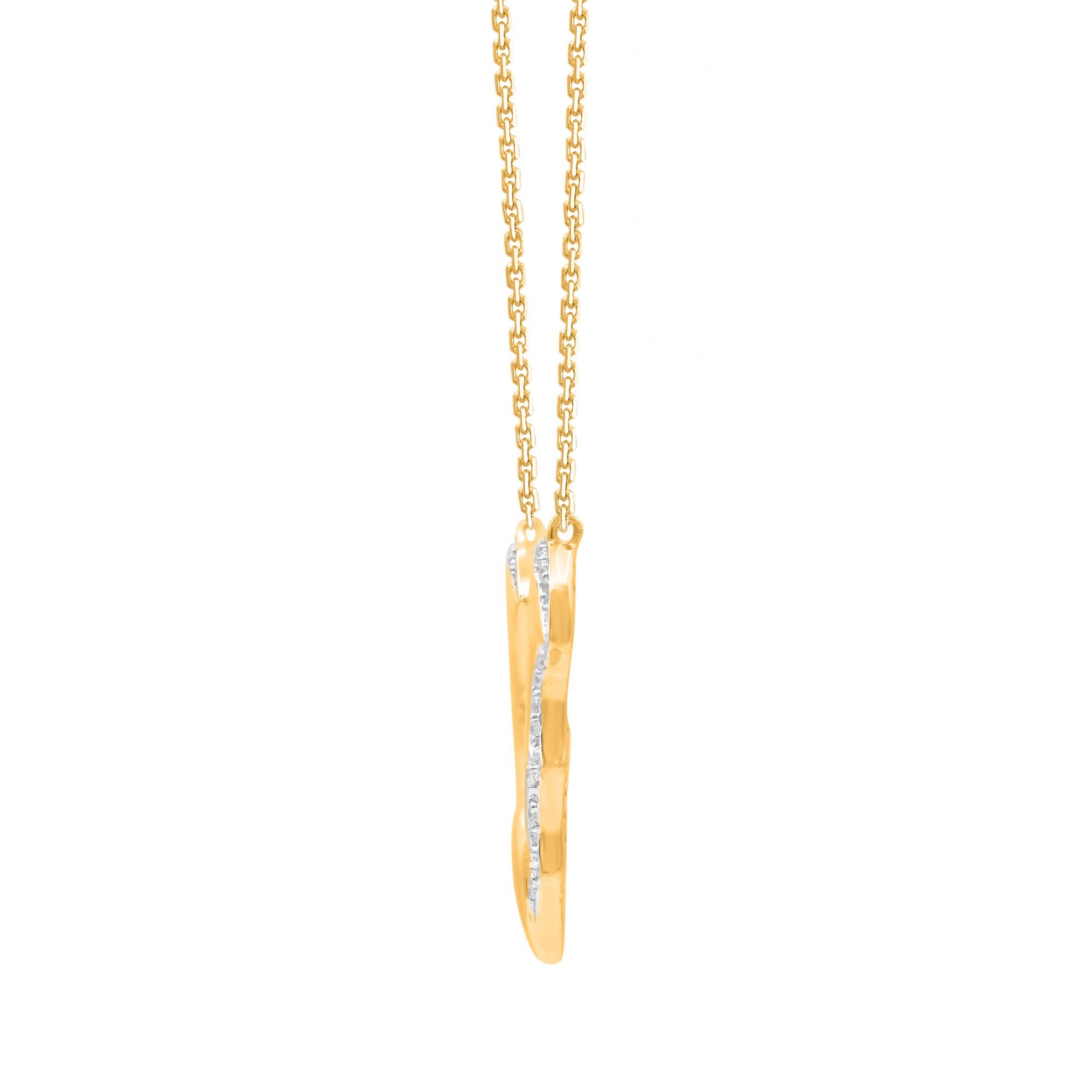 Questo scintillante ciondolo con diamante a forma di drago volante le regalerà un momento da ricordare. Il ciondolo è realizzato in oro 14 carati, a scelta tra bianco, rosa o giallo, e presenta 36 diamanti rotondi, incastonati, di colore H-I e di