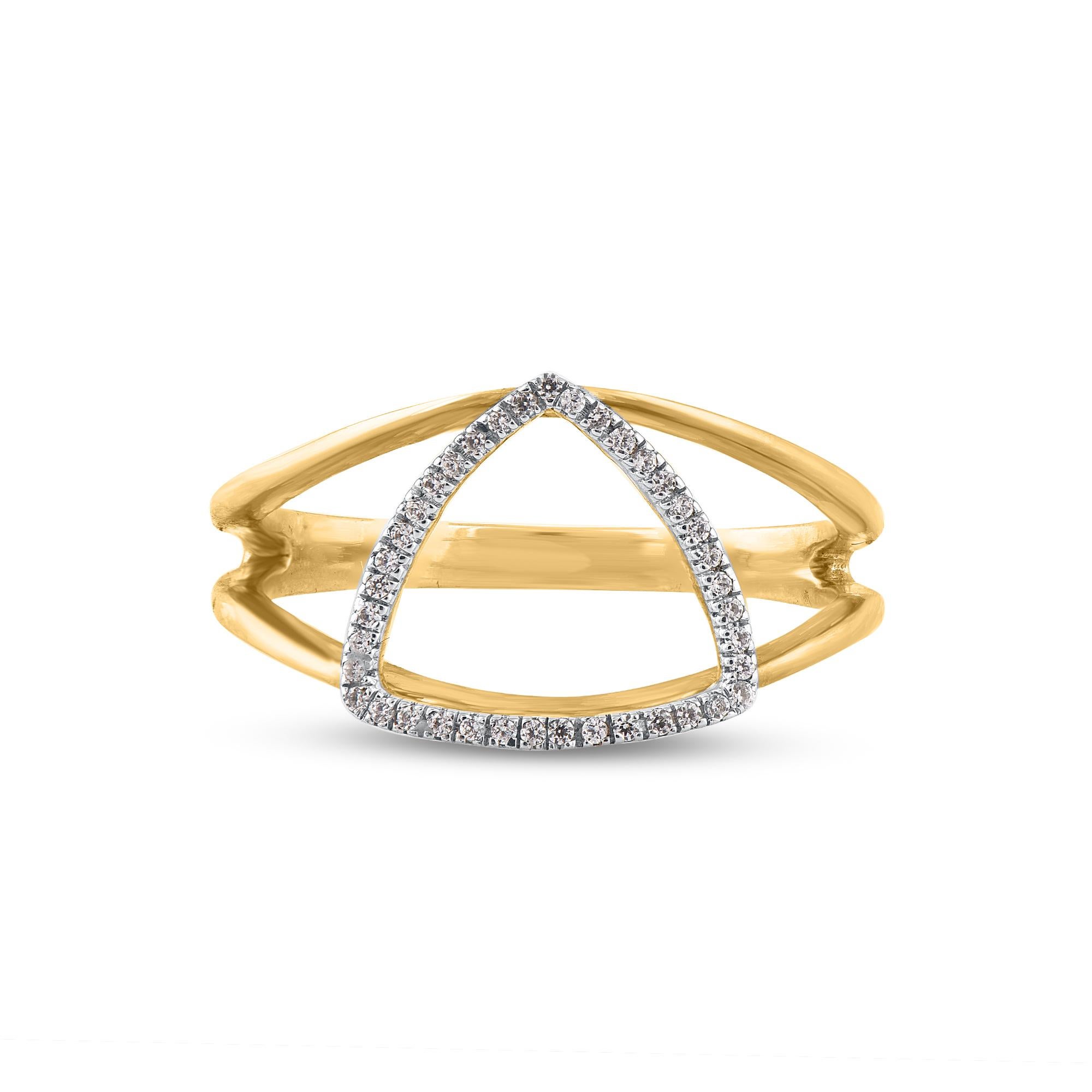 Art Déco TJD Anello con diamante rotondo da 0,10 carati in oro giallo 14 carati con taglio Trillian e gambo spaccato in vendita