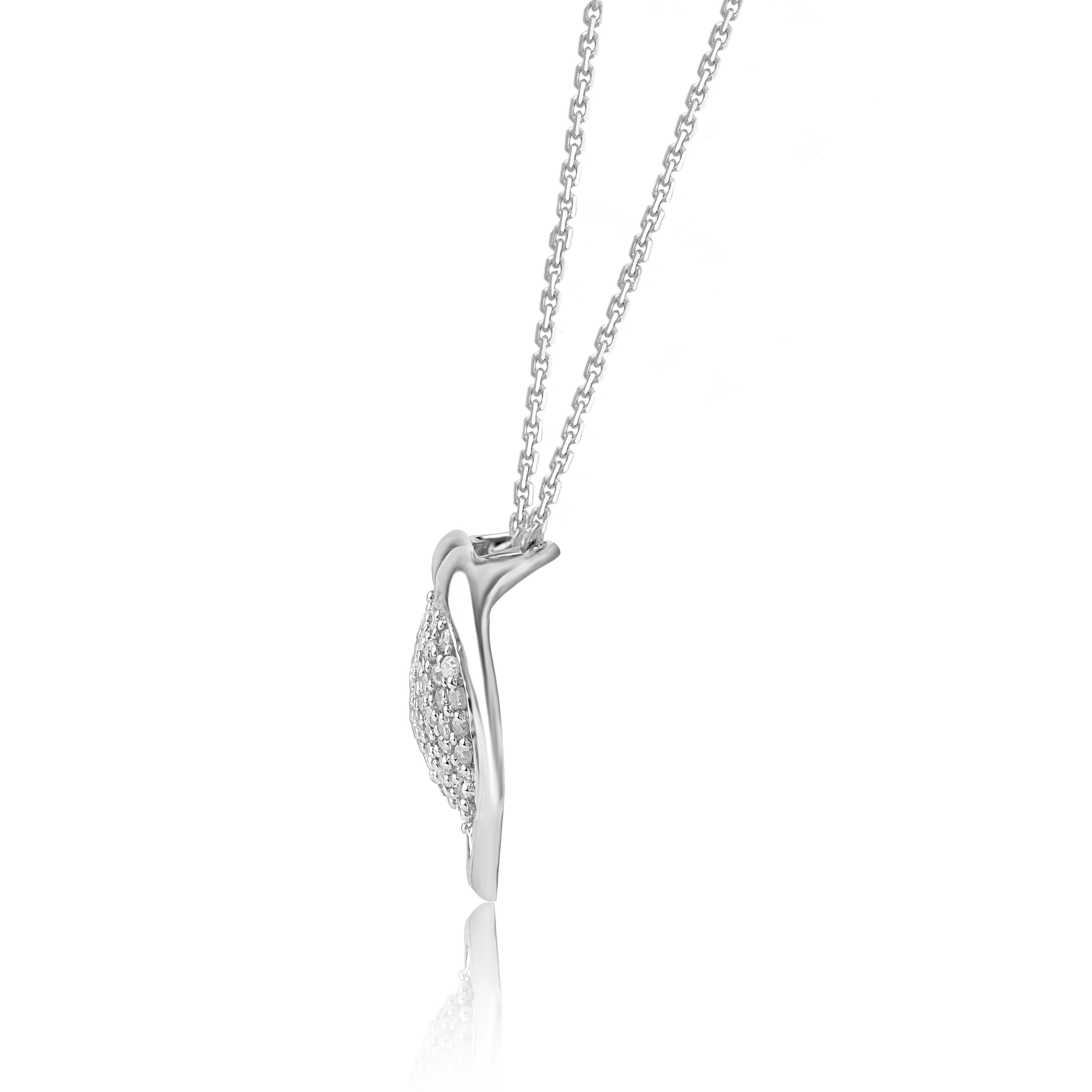 Romantico TJD Collana con ciondolo a cuore in oro bianco 14 carati con diamante naturale da 0,12 carati in vendita