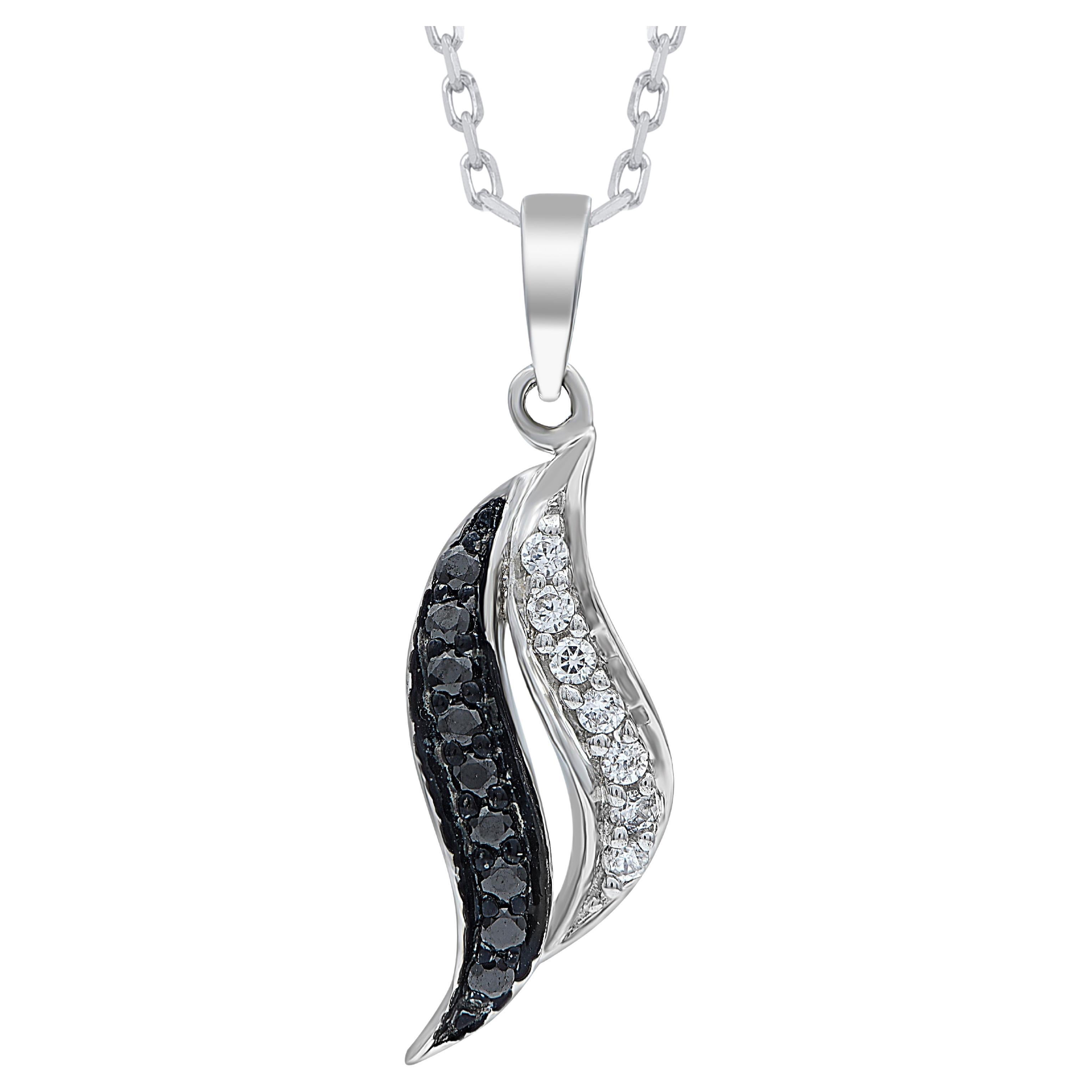 TJD 0.12 Carat Natural Diamond 14 Karat White Gold Leaf Shaped Pendant Necklace For Sale