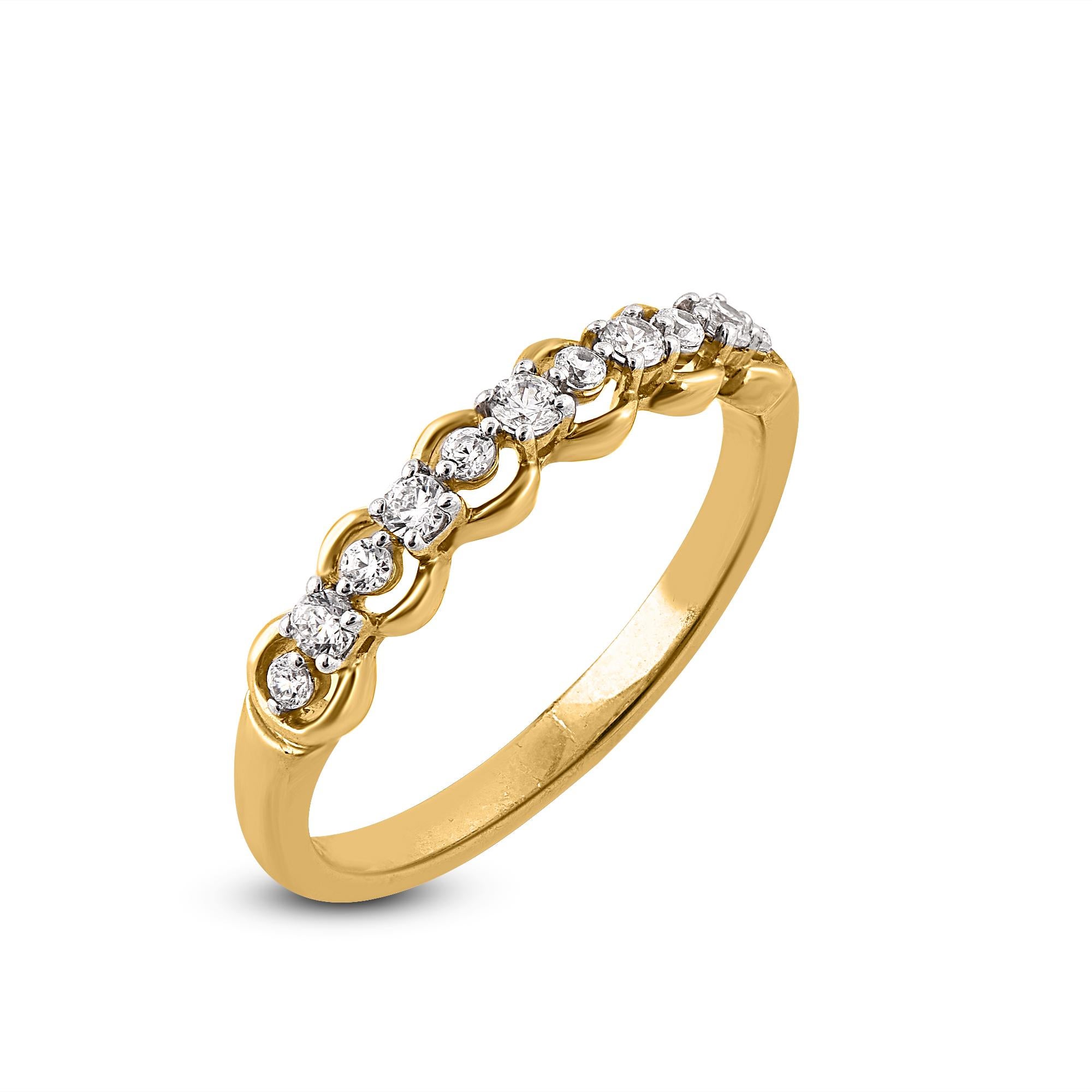 Contemporary TJD 0.25 Carat Brilliant Cut Diamond 14 Karat Yellow Gold Scallop Edge Band Ring For Sale