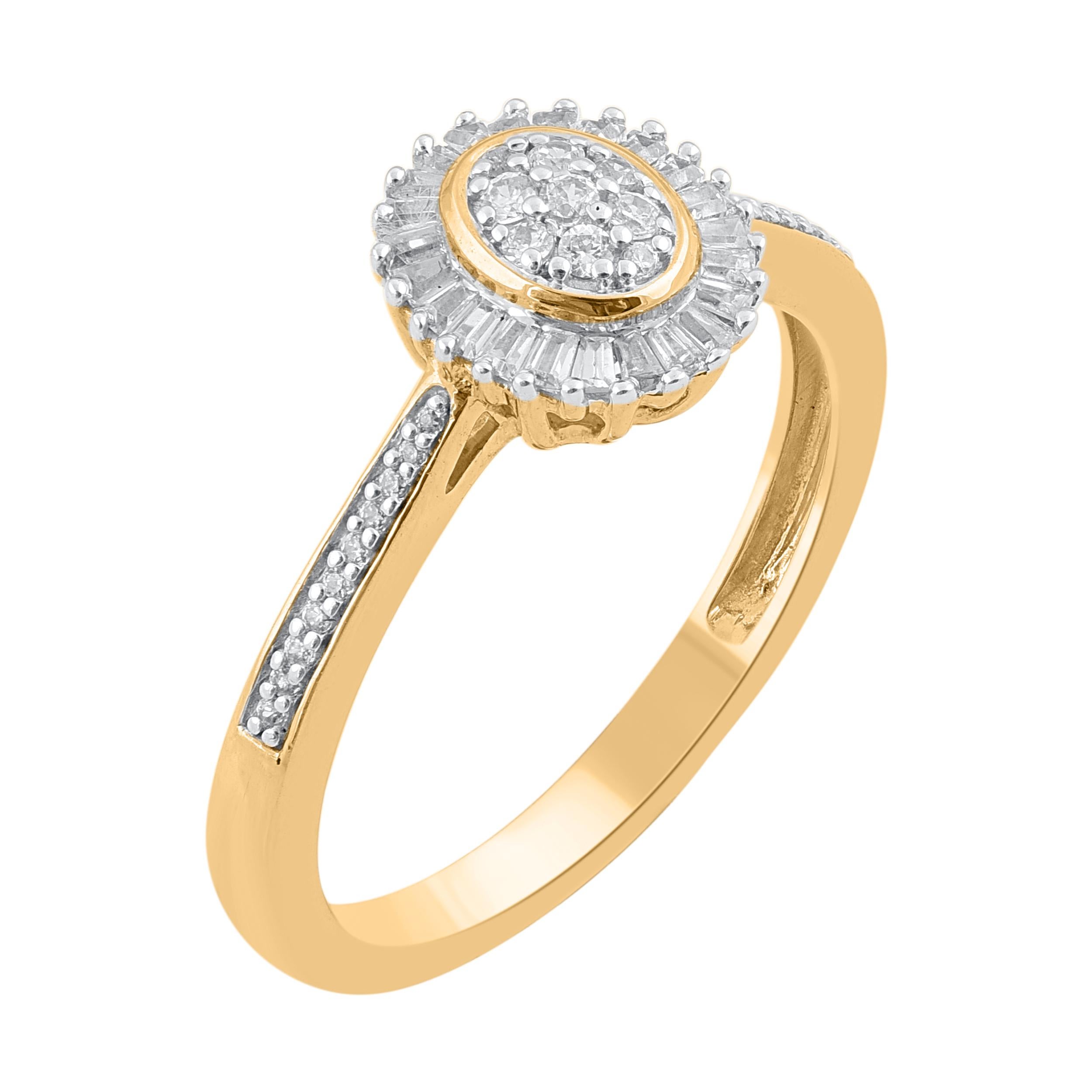 Verleihen Sie diesem diamantenen Verlobungsring einen Hauch von Eleganz. Dieser Ring ist wunderschön aus 14 Karat Gelbgold gefertigt und mit 53 Diamanten im Einzel-, Brillant- und Baguetteschliff in Pflaster- und Kanalfassung besetzt. Das