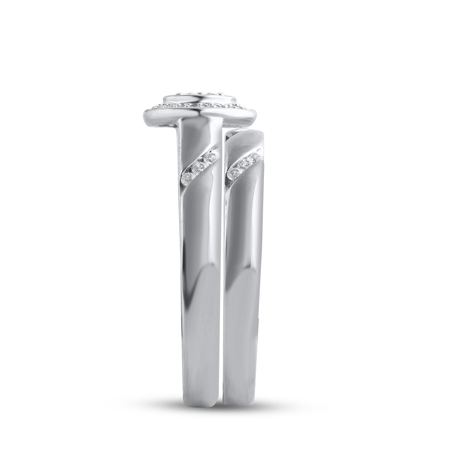 TJD 0.25 Carat Natural Round Cut Diamond 14 Karat White Gold Bridal Ring Set In New Condition For Sale In New York, NY