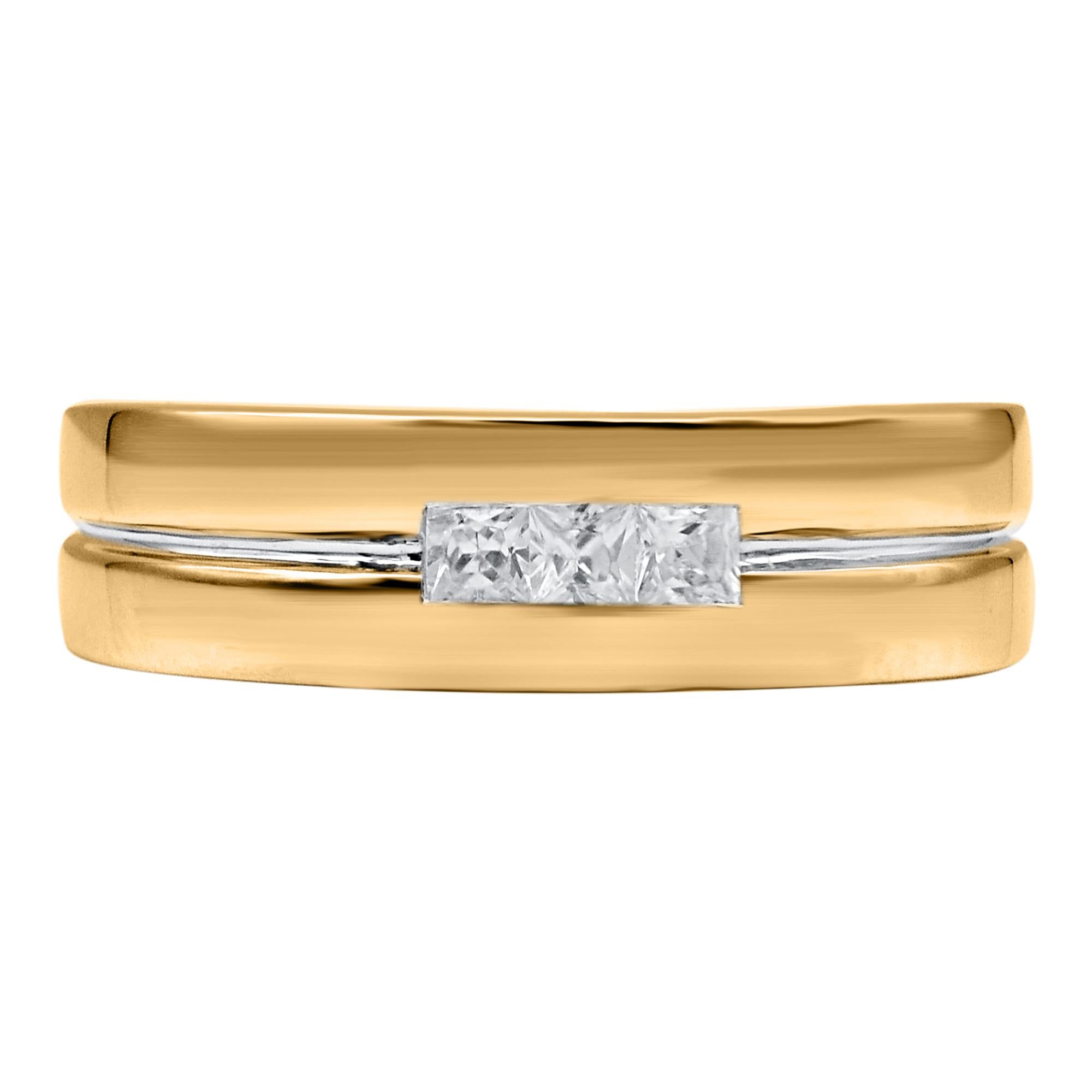 Contemporary TJD 0.30 Carat Princess Cut Diamond 14KT Yellow Gold 3 Stone Men's Band Ring For Sale