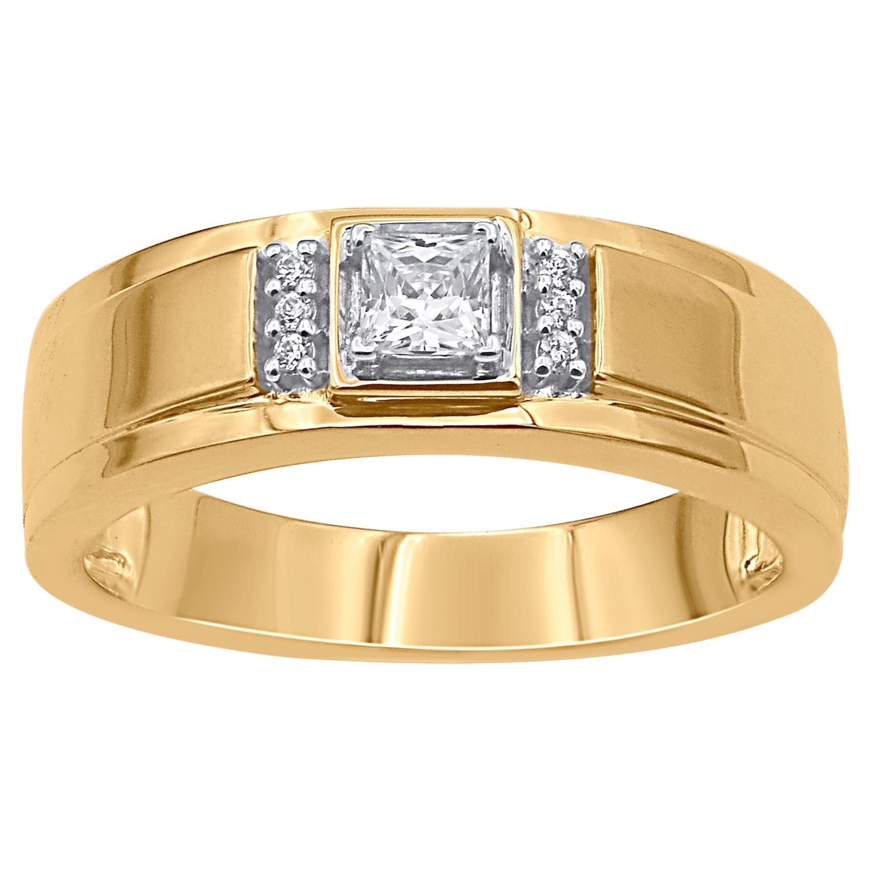 TJD 0.33 Carat Princess & Round Cut Diamond 14KT Yellow Gold Men's Band Ring For Sale