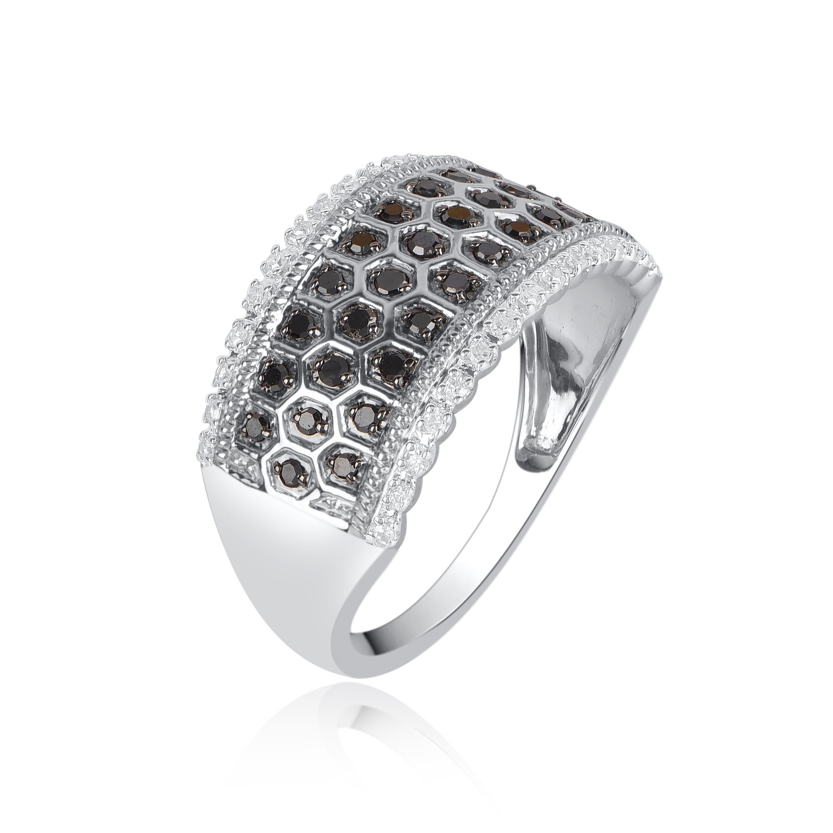 Contemporary TJD 0.33 CT Black Treated & White Diamond 14KT Gold Honeycomb Wedding Band Ring For Sale