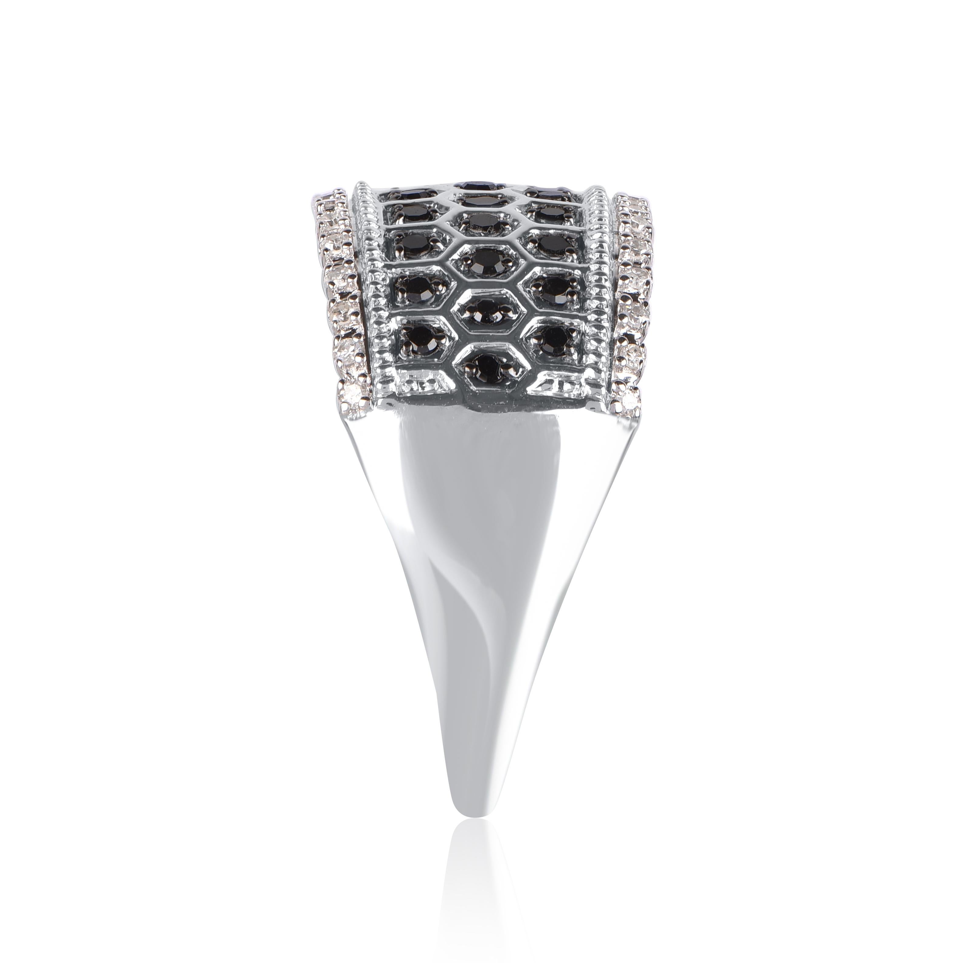Round Cut TJD 0.33 CT Black Treated & White Diamond 14KT Gold Honeycomb Wedding Band Ring For Sale