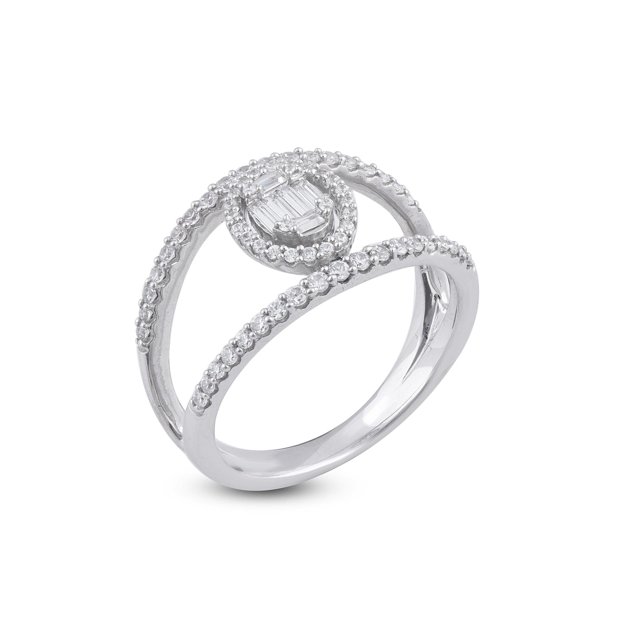 Machen Sie Ihre Liebe mit dem Charme dieses Ringes mit Diamantbesatz bekannt. Der Ring ist aus 14-karätigem Gold in Weiß-, Rosé- oder Gelbgold gefertigt und verfügt über runde Brillanten 64 und Baguette - 6 weiße Diamanten, die in Zacken und Rillen