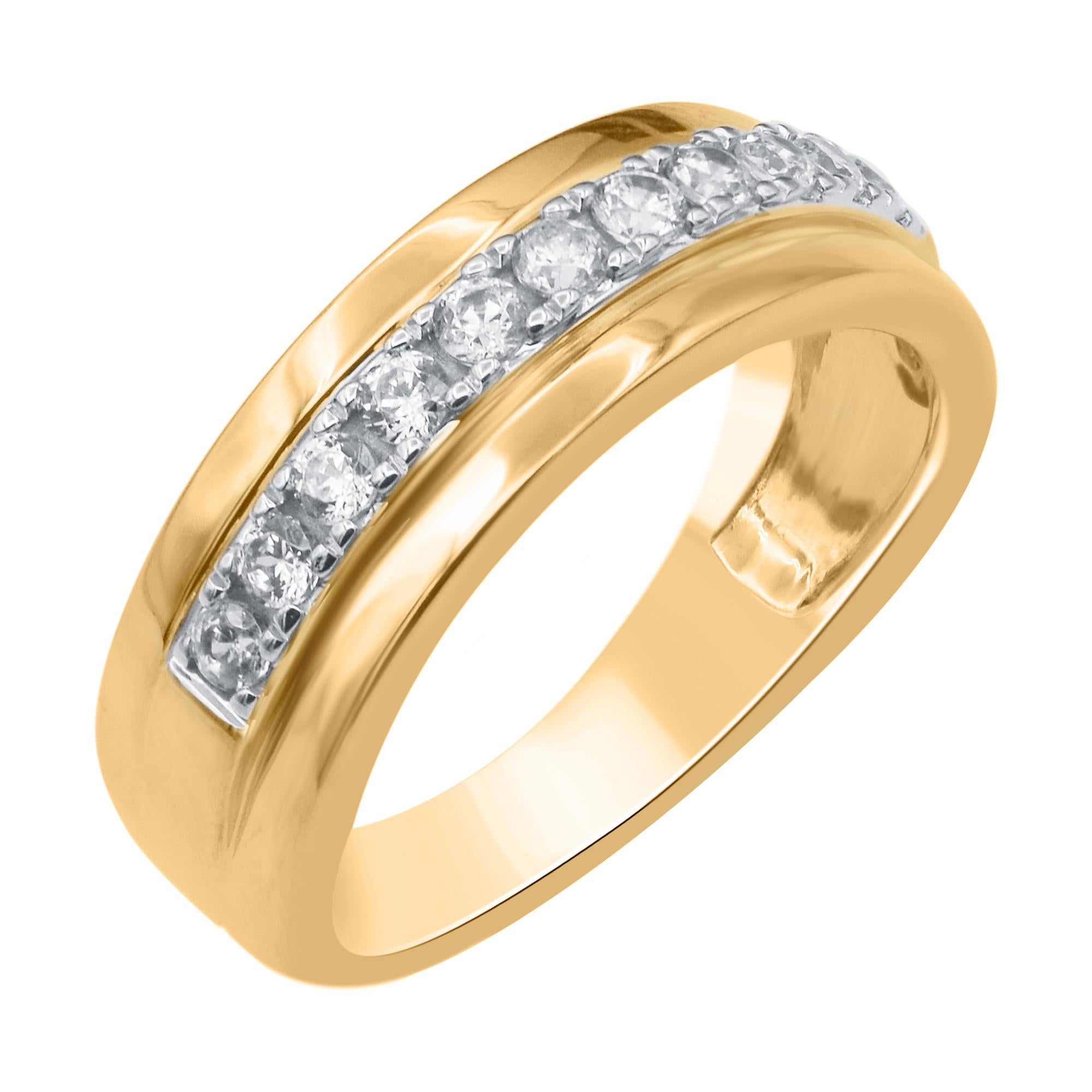 Surprise the man you love with this splendid diamond band in 14KT yellow gold. Eleven bold 0.50 carat brilliant cut diamond glisten across the center. The white diamonds are graded as H-I color and I-2 clarity.