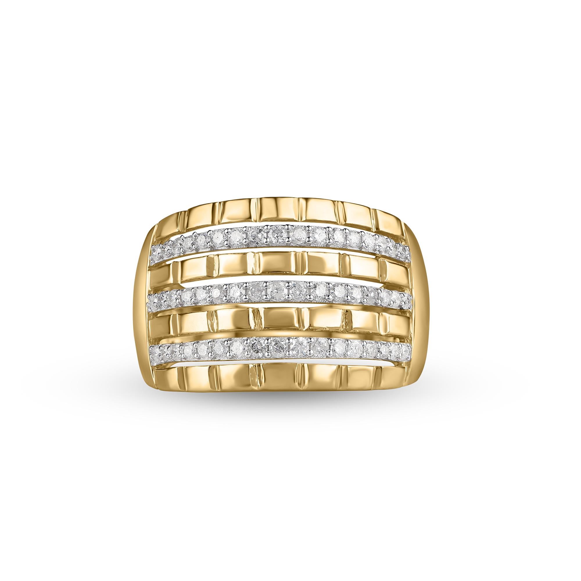 Dai un tocco di fascino al tuo look con questo anello con diamante. Questa fascia di diamanti è tempestata da 51 diamanti taglio brillante con incastonatura a griffe e realizzata in oro giallo a 14 carati. I diamanti sono classificati con colore H-I