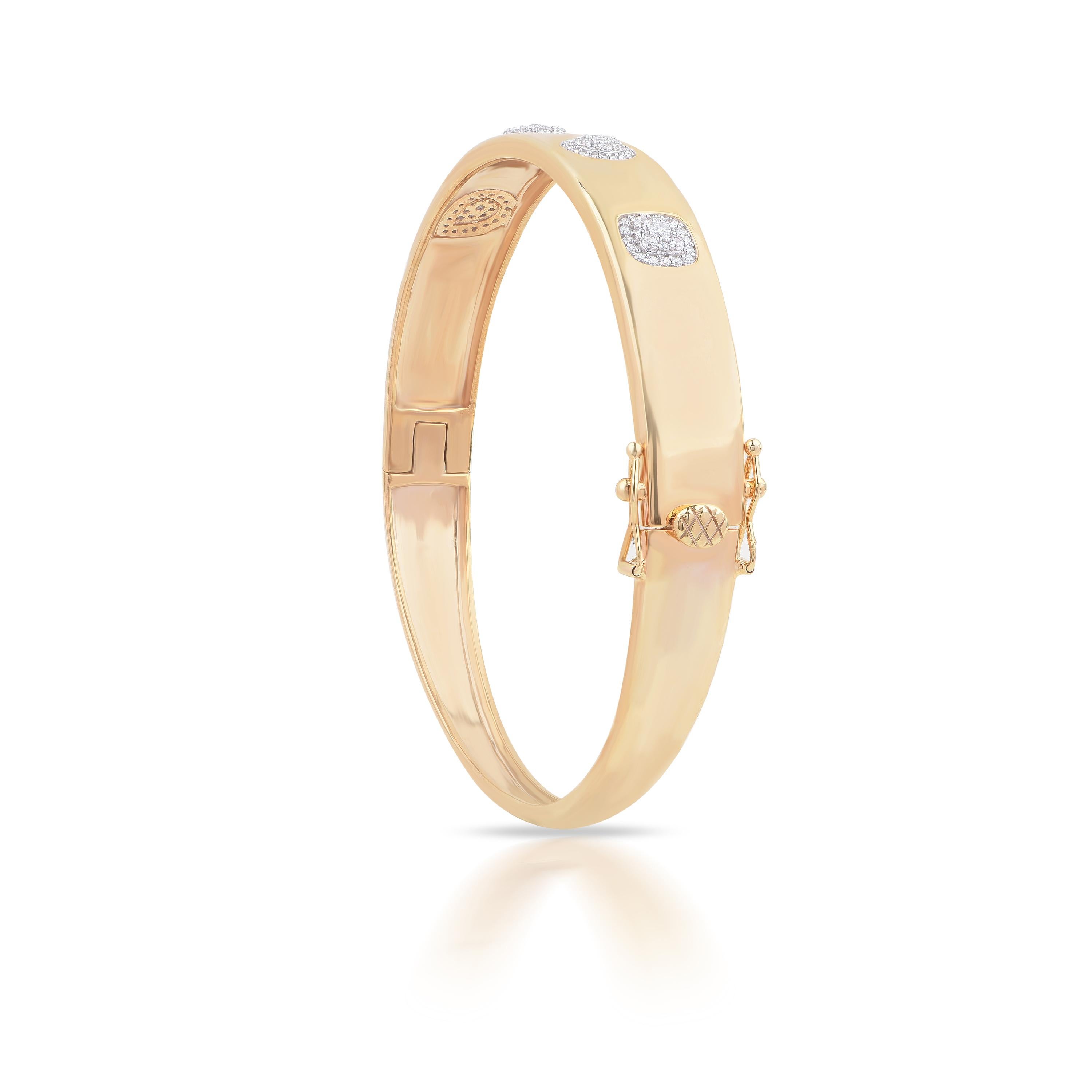 Contemporaneo TJD 0,50 Carat Diamond 18 Karat Yellow Gold Cluster Grooved Designer Bangle in vendita