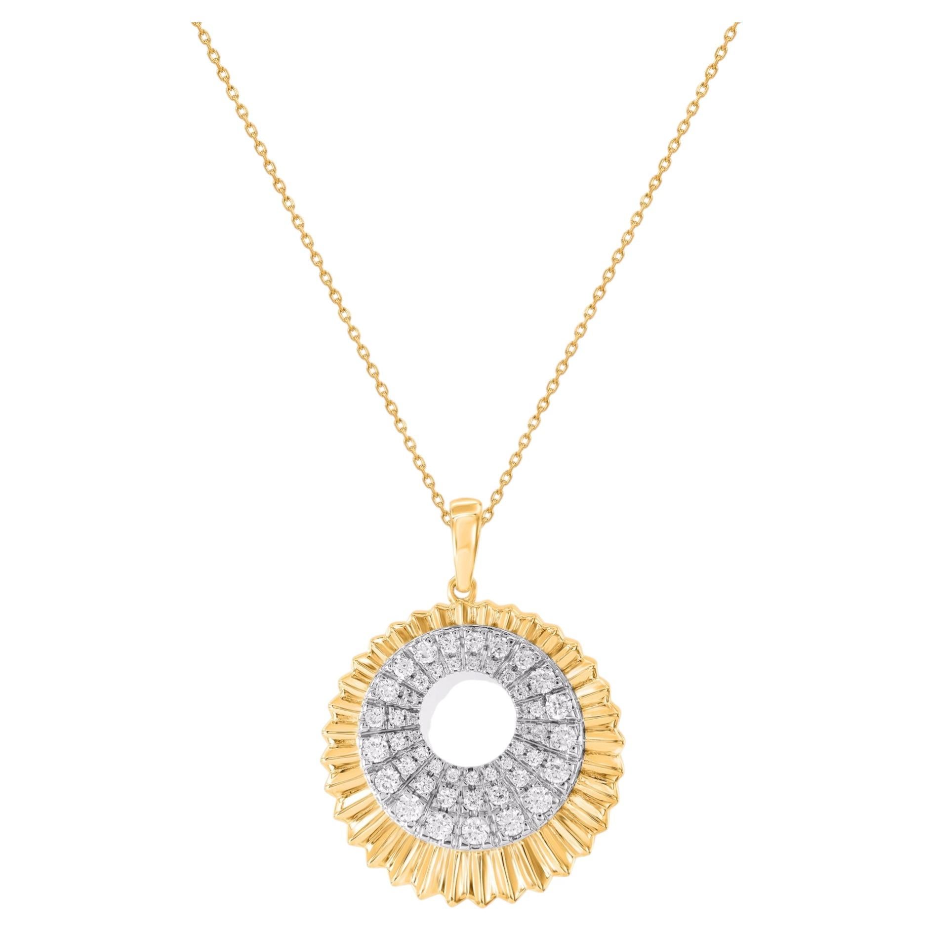 Colgante de halo de sol con diamantes de 0,50 quilates TJD en oro amarillo de 14 quilates