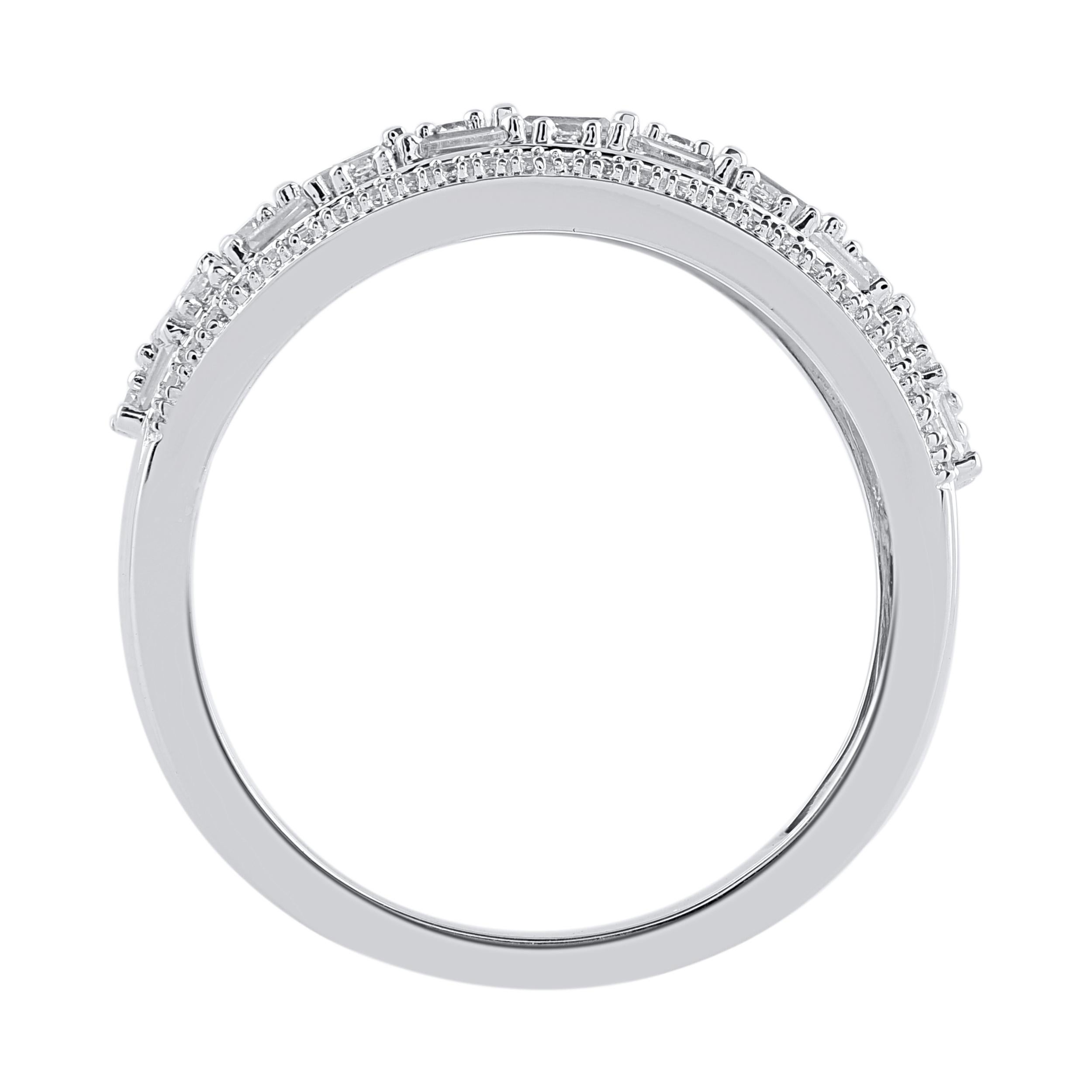 Modern TJD 0.50 Carat Natural Diamond Wedding Band Ring in 14 Karat White Gold For Sale