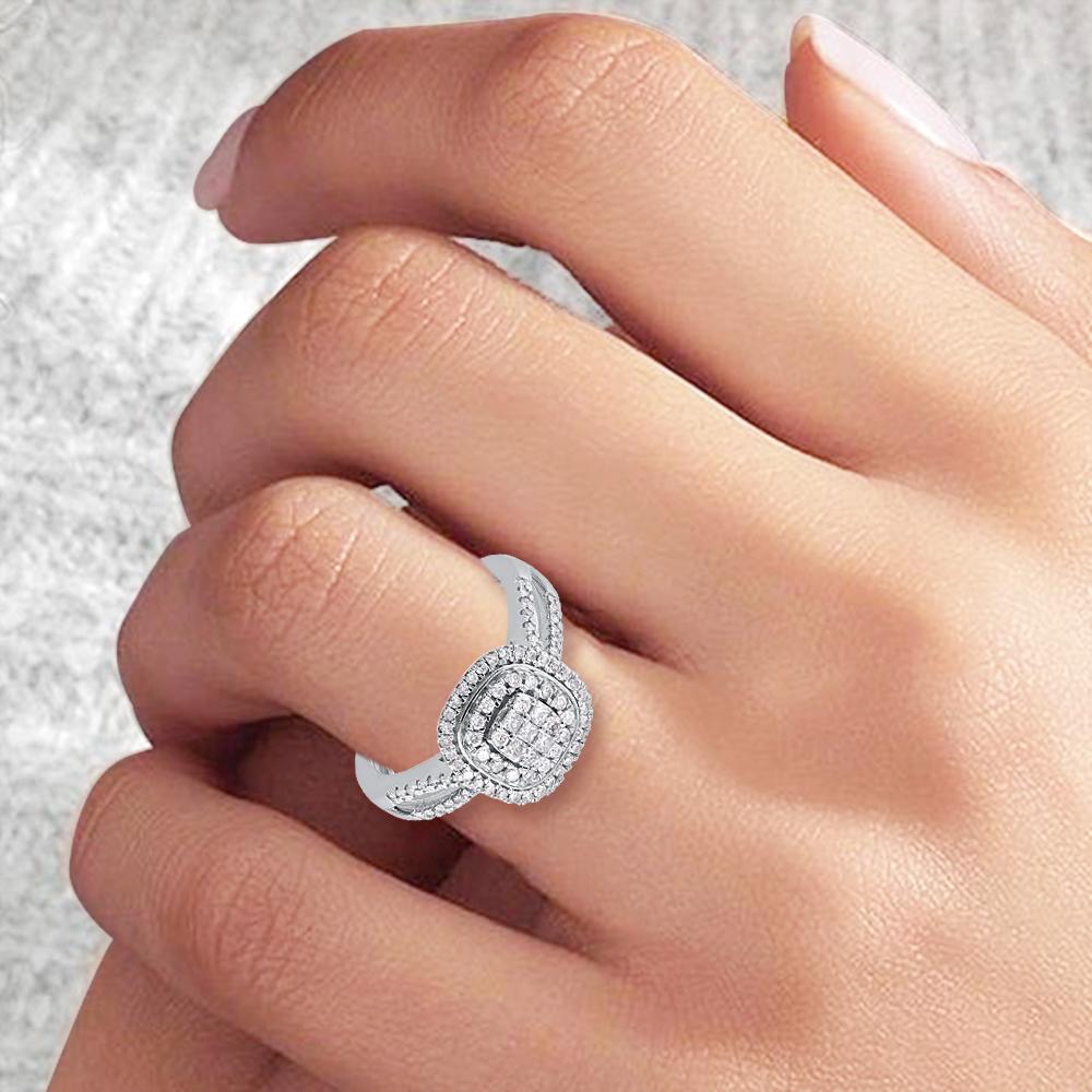 TJD 0.50 Carat Natural Princess & Round Diamond 14KT White Gold Engagement Ring In New Condition For Sale In New York, NY