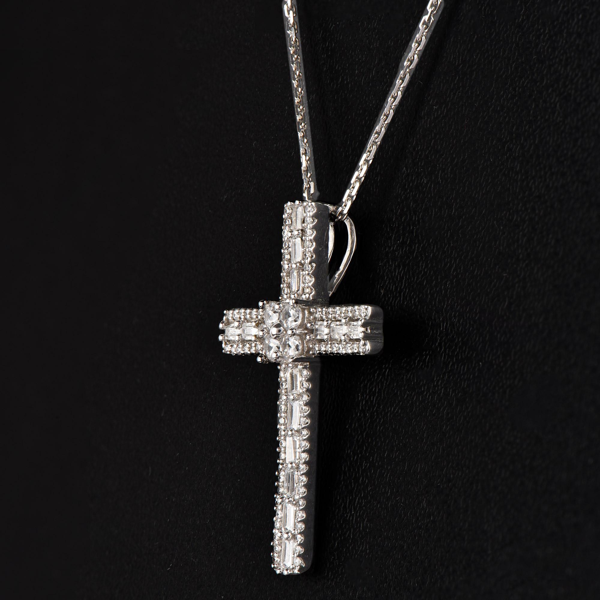Women's TJD 0.50 Carat Round & Baguette Diamond 14K White Gold Religious Cross Pendant For Sale