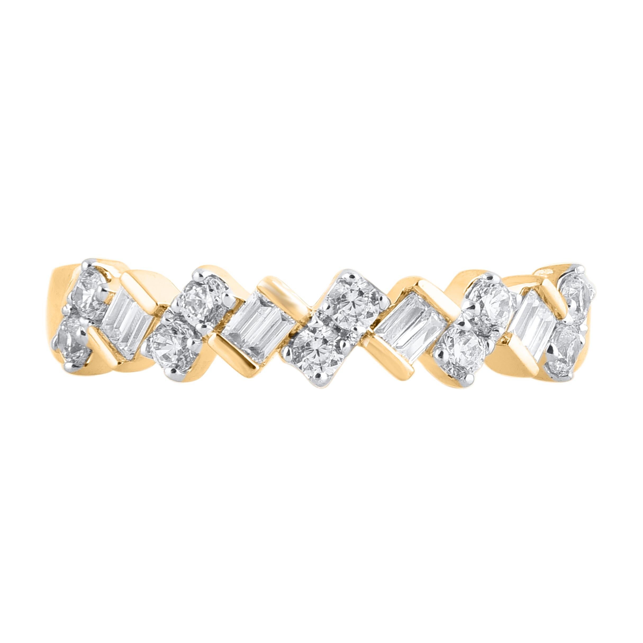 Contemporary TJD 0.50 Carat Round & Baguette Diamond Wedding Band Ring in 14Karat Yellow Gold For Sale