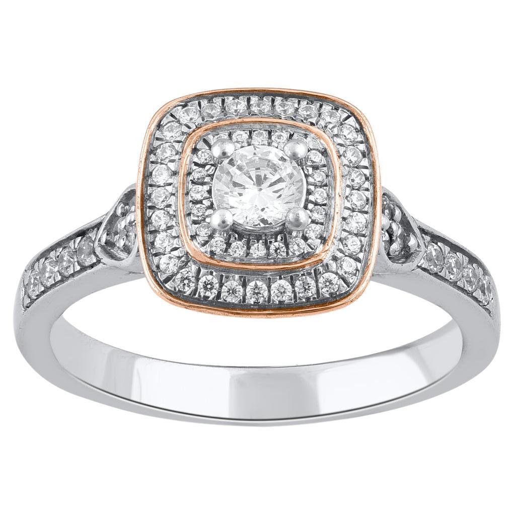 Bague de fiançailles halo en or 14 carats avec diamant rond taille coussin de 0,50 carat TJD en vente
