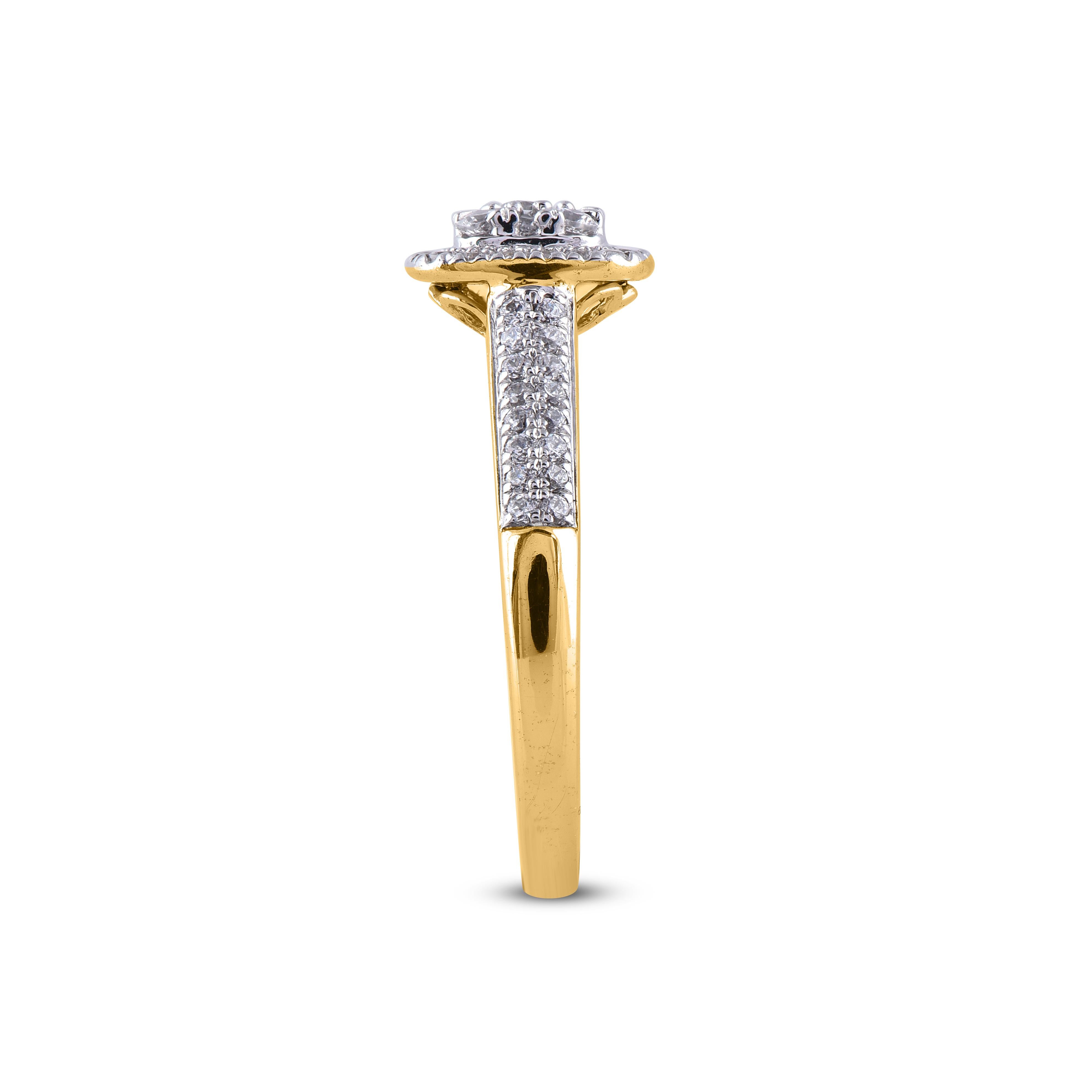 Taille ronde Bague de fiançailles taille coussin en or jaune 14 carats avec diamants ronds de 0,50 carat TJD en vente