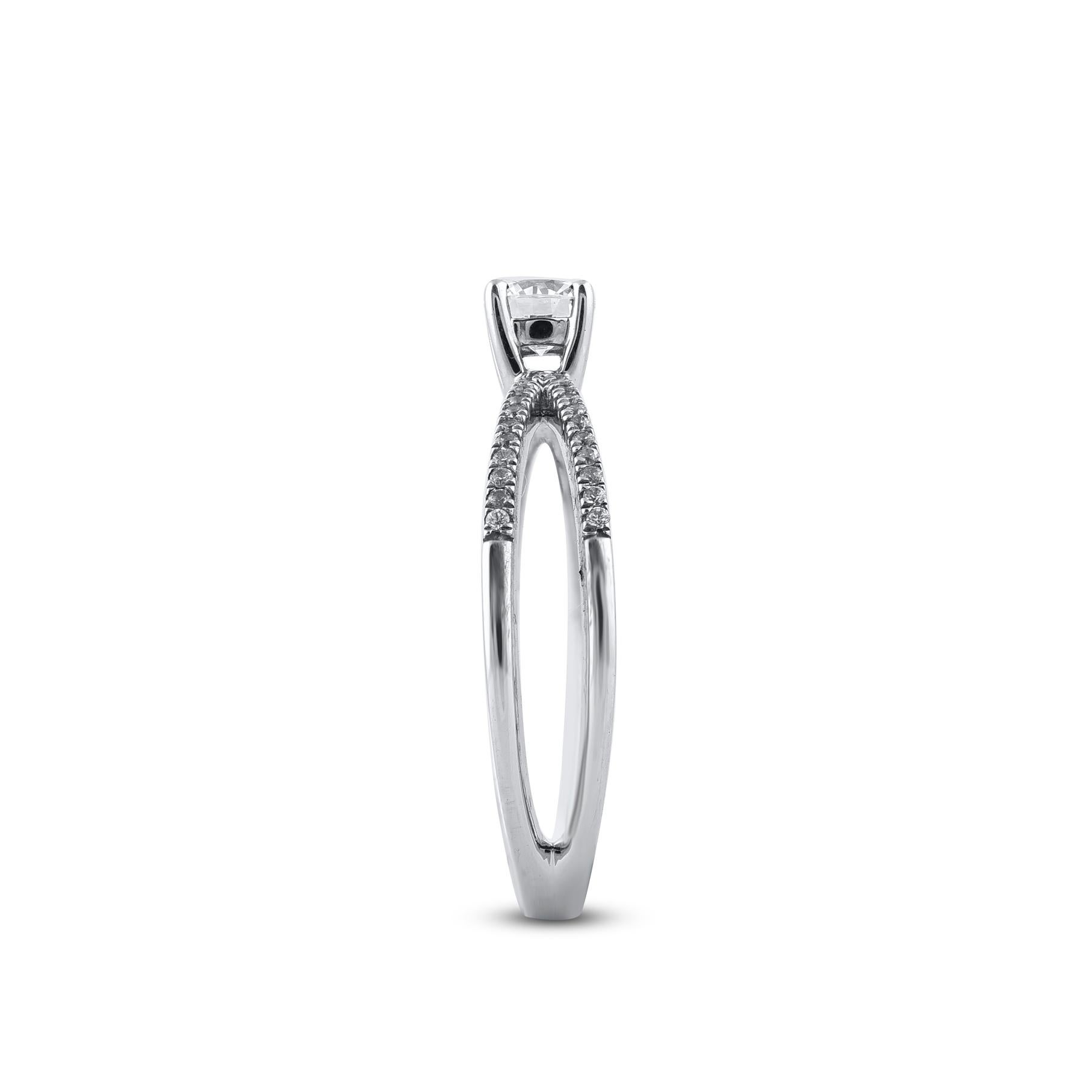 TJD 0,50 Karat runder Diamant 18 Karat Weißgold Crisscross Halo Verlobungsring (Rundschliff) im Angebot
