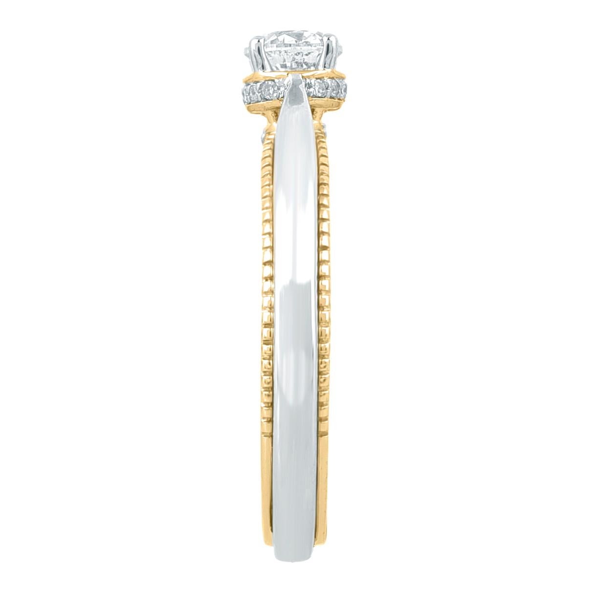 Taille ronde Bague de fiançailles solitaire en or bicolore 18 carats avec diamant rond de 0,50 carat TJD en vente
