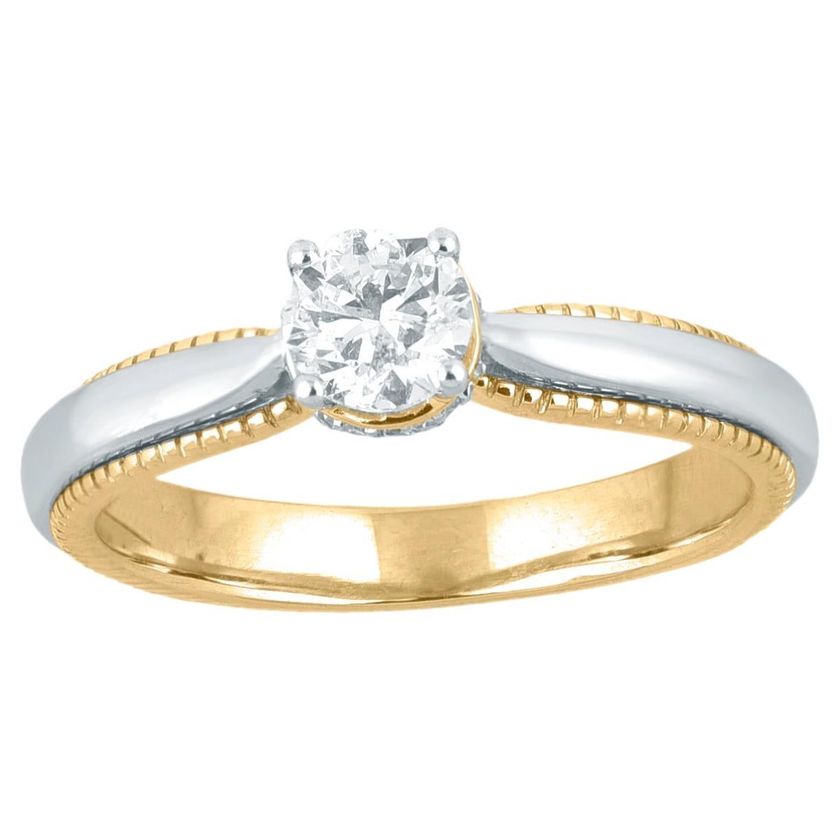 Bague de fiançailles solitaire en or bicolore 18 carats avec diamant rond de 0,50 carat TJD en vente