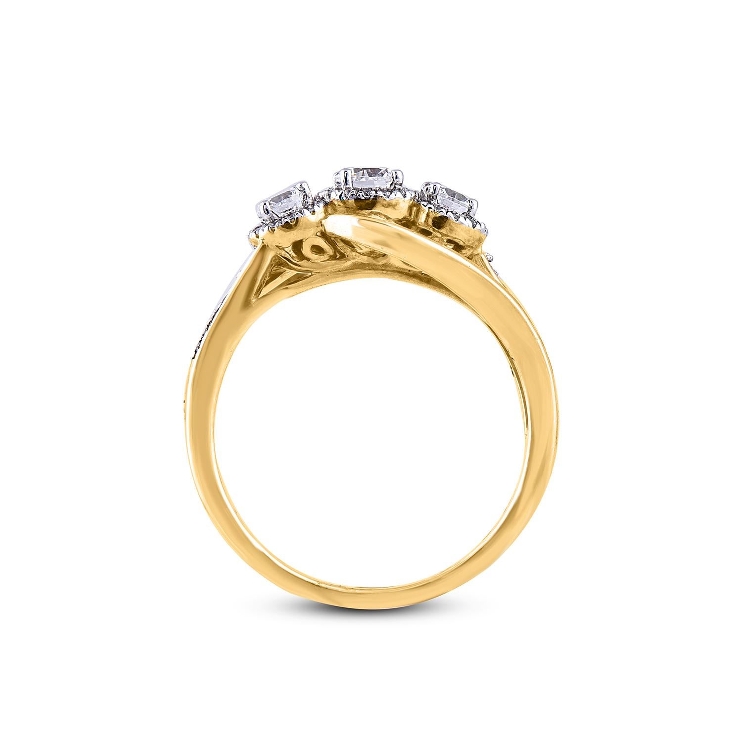 TJD 0.75 Carat 3 Stone Diamond 18 Karat Yellow Gold Bridal Fashion Wedding Ring In New Condition For Sale In New York, NY