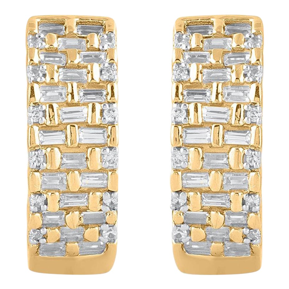 TJD 0.75 Carat Baguette Cut Diamond 18 Karat Yellow Gold Huggie Hoop Earrings
