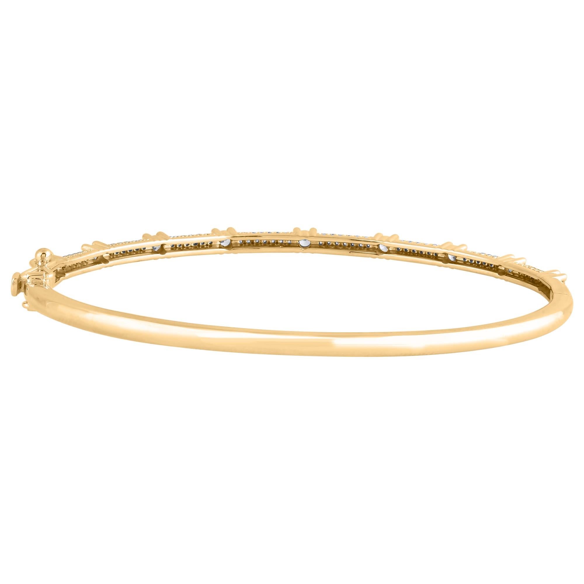 Modern TJD 0.75 Carat Natural Round Diamond Bangle Bracelet in 18 Karat Yellow Gold For Sale