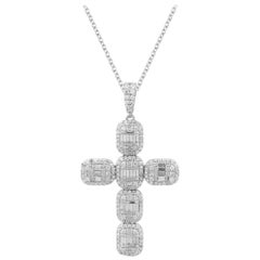 Pendentif croix en or blanc 14 carats avec chaîne et diamants ronds et baguettes de 0,75 carat TJD