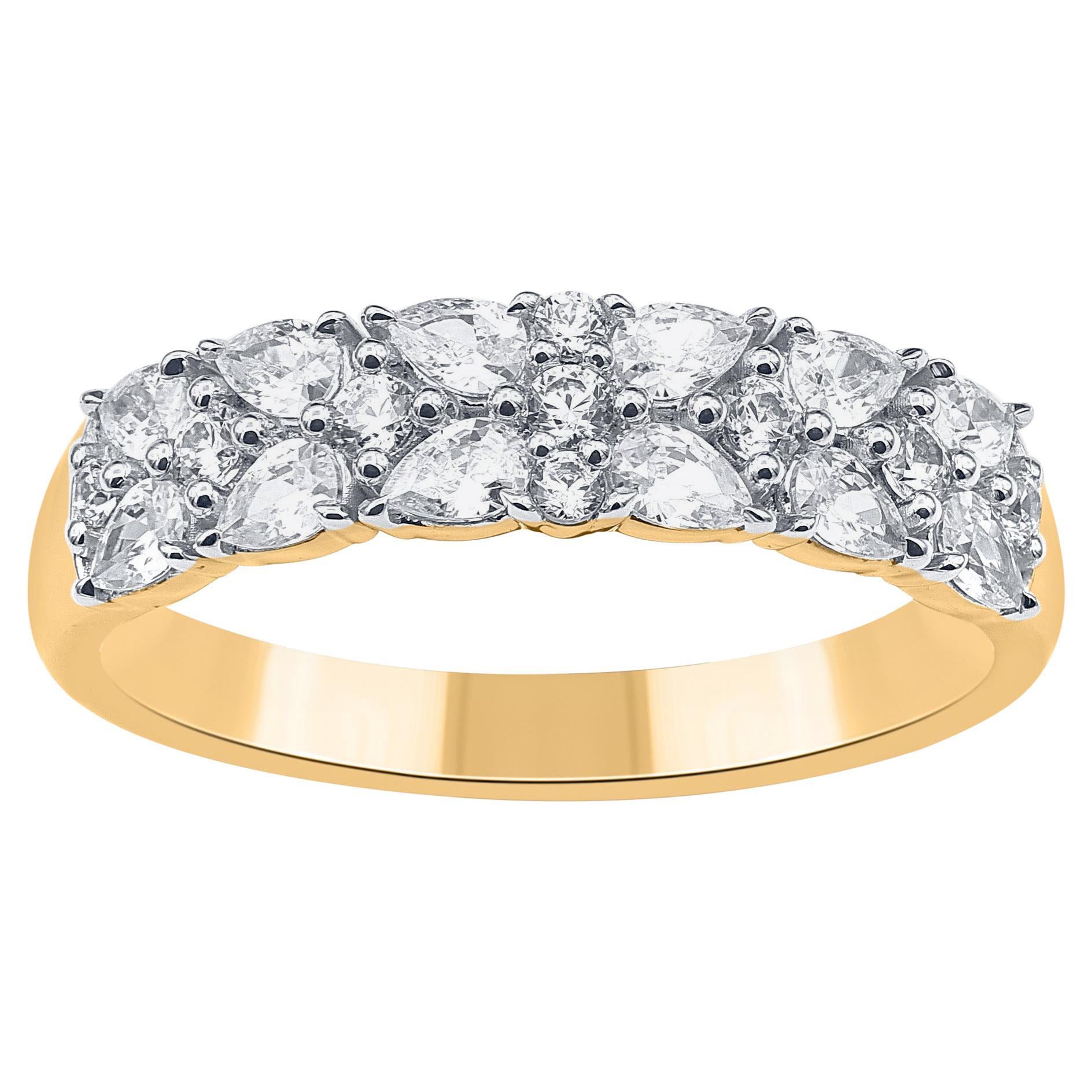 TJD 0.75 Carat Round & Pear Cut Diamond 14KT Yellow Gold Wedding Band Ring For Sale