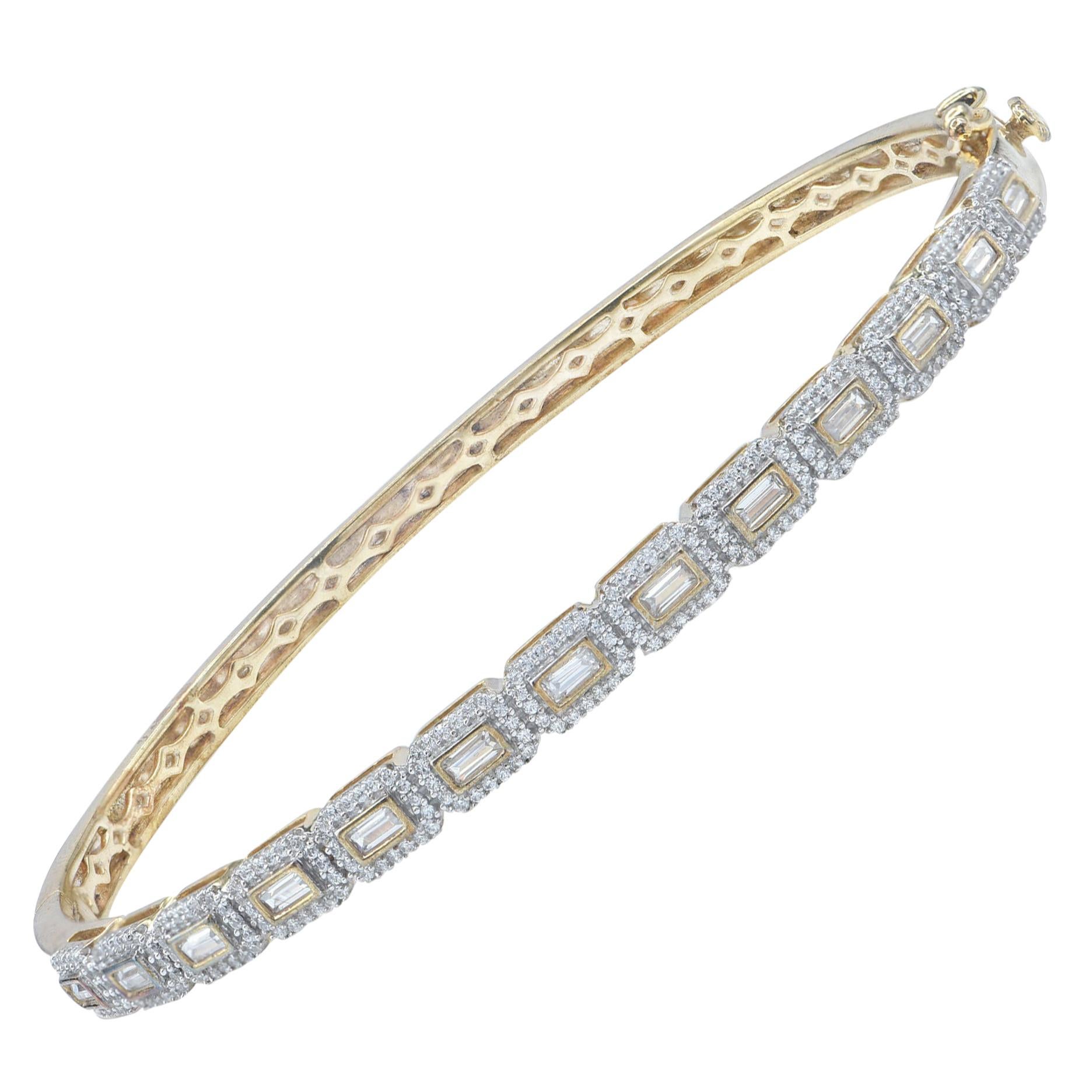 TJD 1.0 Carat Alternating Round and Baguette Diamond 18KT Yellow Gold Bangle
