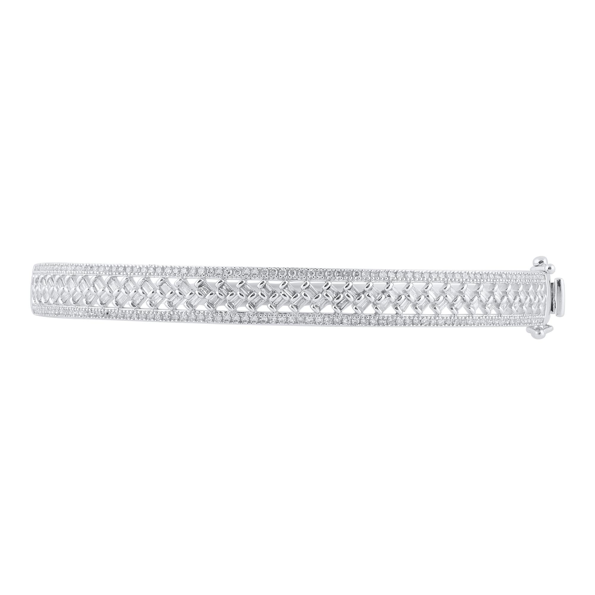 Contemporaneo Bracciale con diamanti baguette da 1,0 carati in oro bianco 18 KT di TJD in vendita