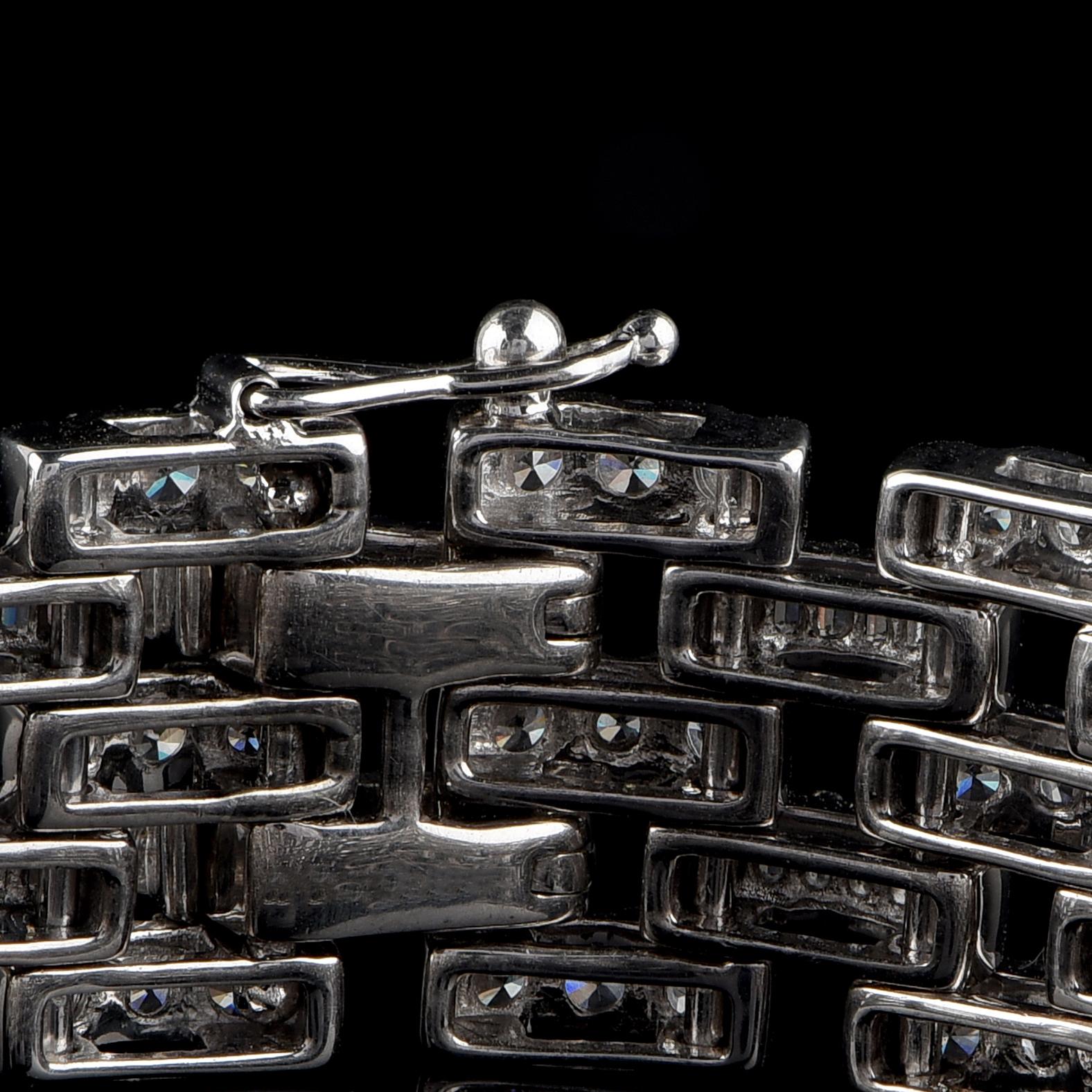 TJD 10 Carat Round and Baguette Diamond 18 Karat White Gold Brick Link Bracelet In New Condition For Sale In New York, NY