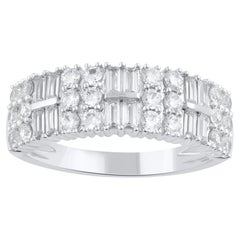 TJD Alianza de boda de oro blanco de 14 KT con diamantes talla brillante y baguette de 1,0 quilates