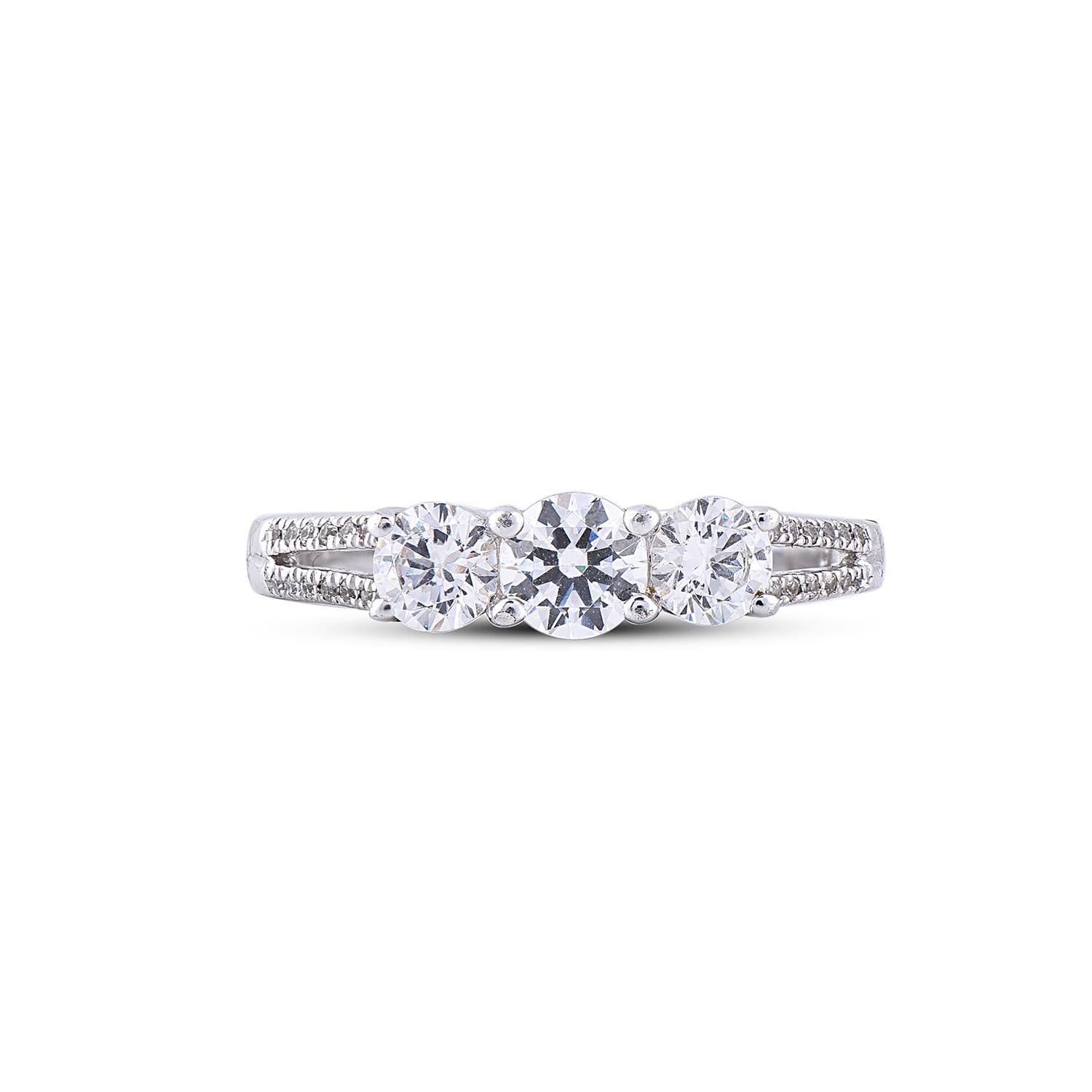 Art Déco TJD Anello classico a 3 pietre con gambo spezzato con diamante da 1,0 carati in oro bianco 18 carati in vendita