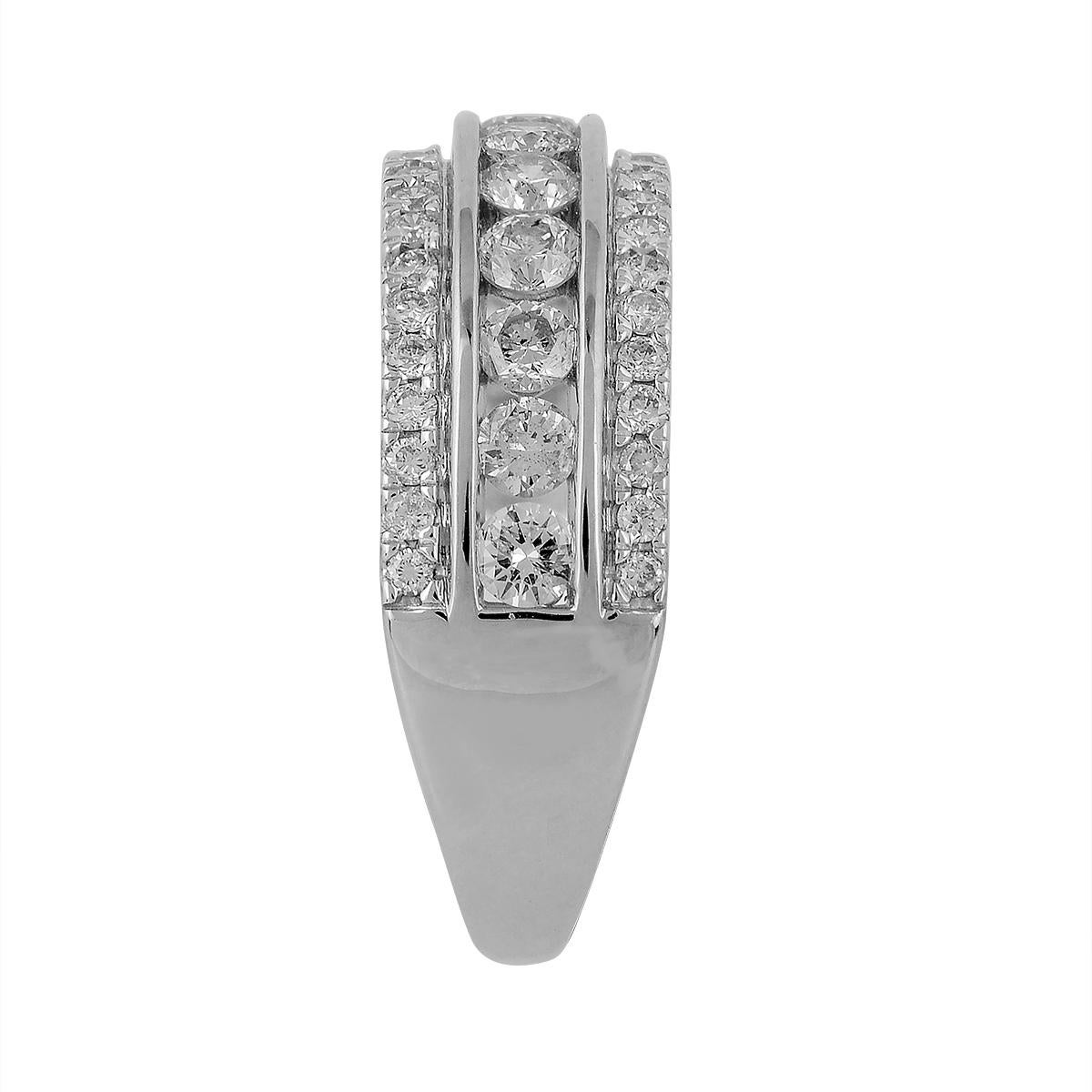 Brilliant Cut TJD 1.0 Carat Natural Brilliant Diamond 14 Karat White Gold Wedding Band Ring For Sale