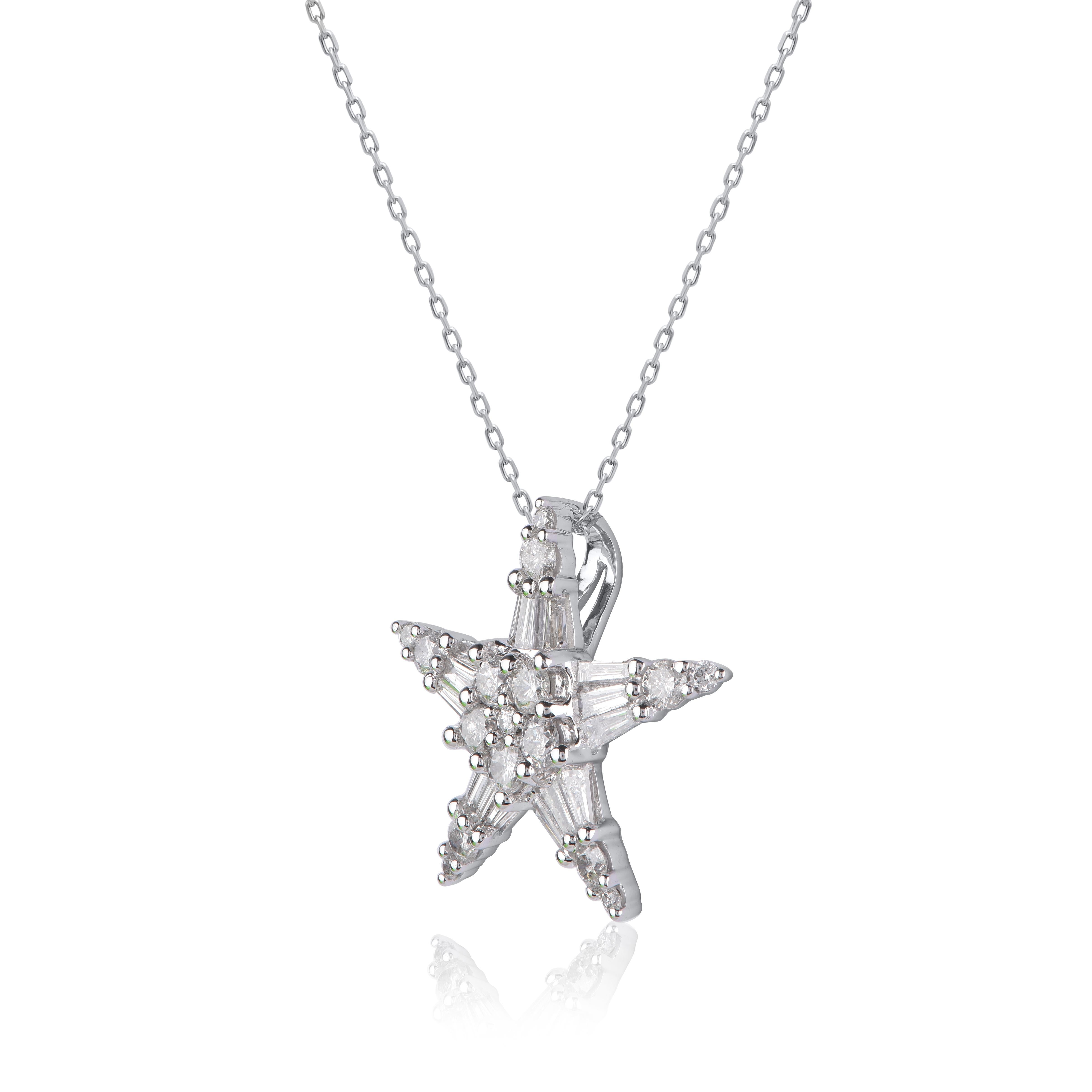 Apportez de l'éclat à votre tenue avec ce pendentif étoile en diamant. Ce pendentif en forme d'étoile est réalisé en or blanc 14 carats et présente 31 diamants taille brillant et baguette en serti clos. La couleur H-I, la clarté I2 et la finition