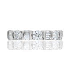 TJD 1,0 Karat runder & Baguette-Diamant 14 Karat Weißgold Verlobungsring