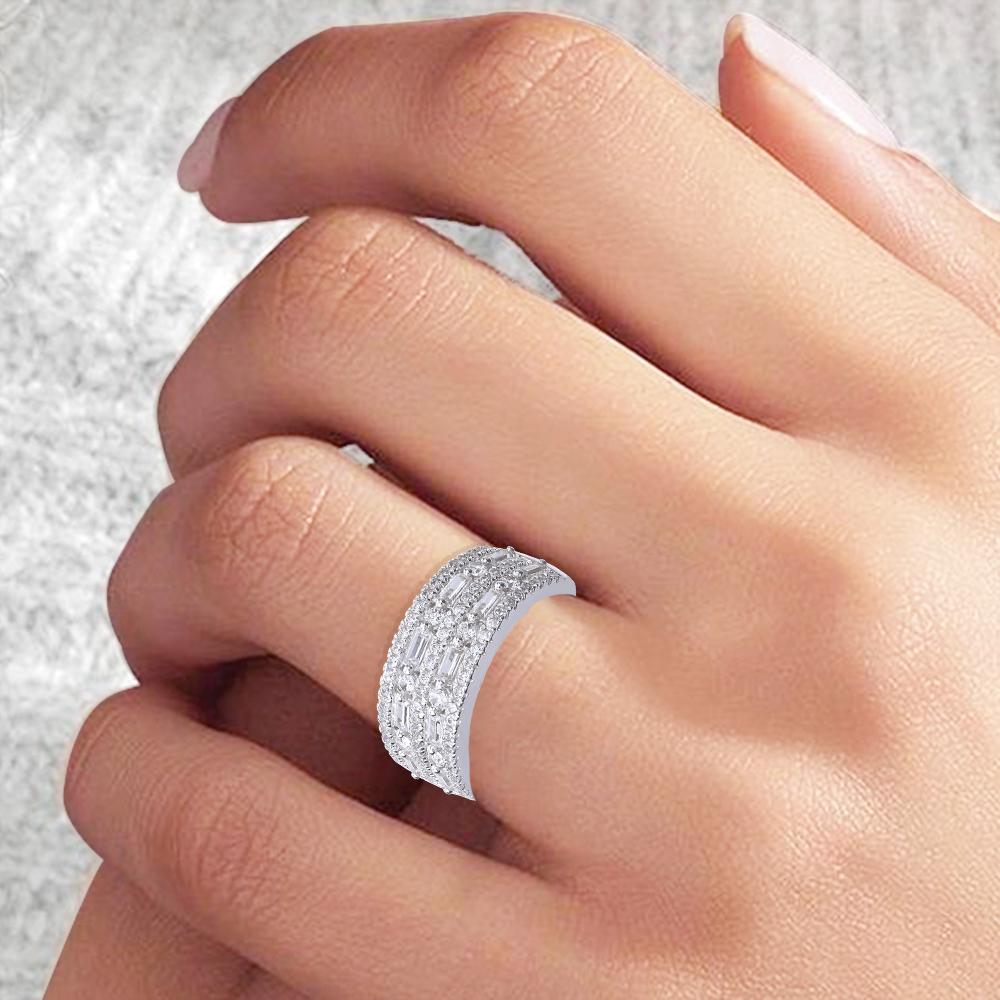 Taglio misto TJD 1,0 carati di diamante rotondo e baguette in oro bianco 14KT Anello nuziale a due file in vendita