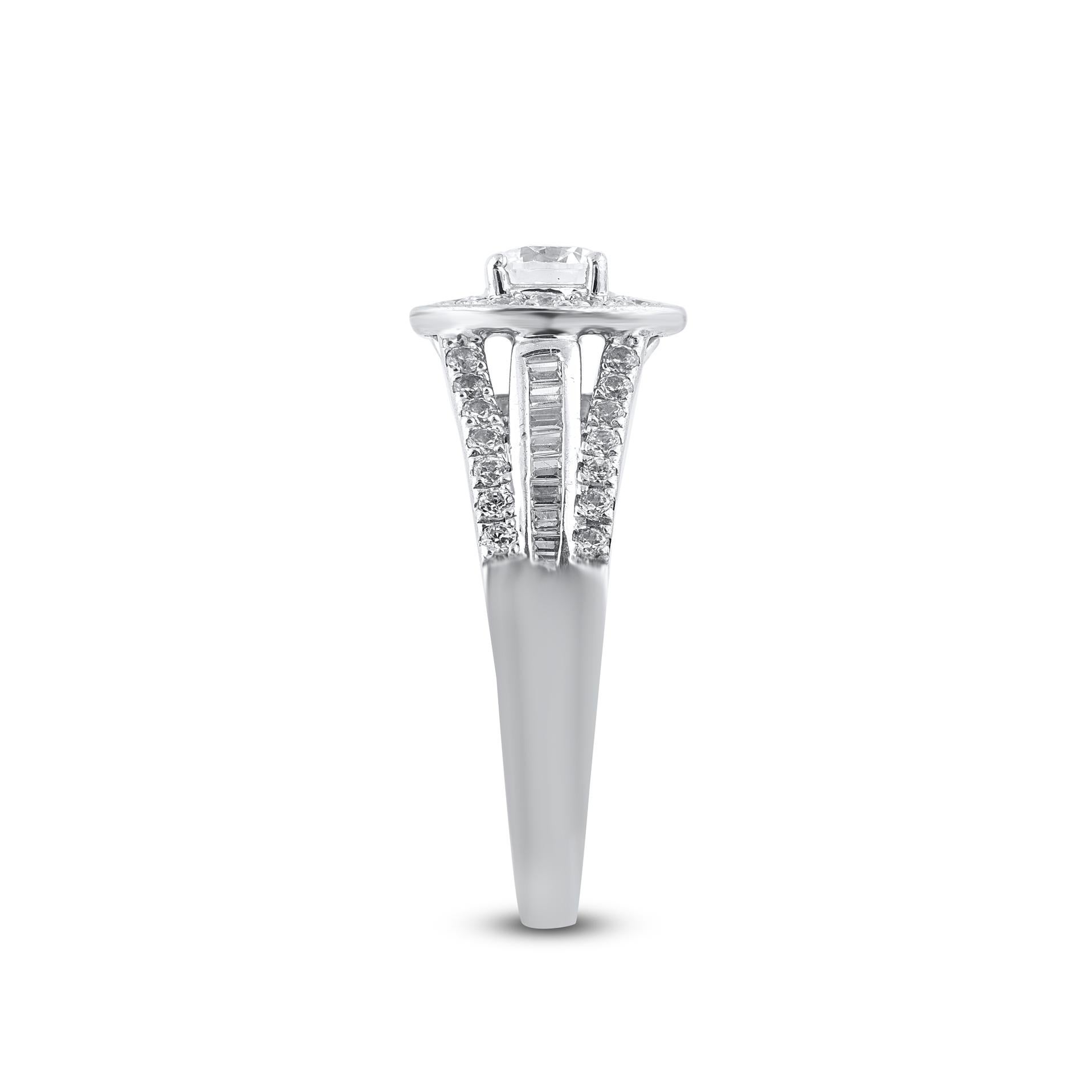 Taglio rotondo TJD Anello di fidanzamento aureolato con diamante rotondo e baguette da 1,0 carati in oro bianco 18 carati in vendita