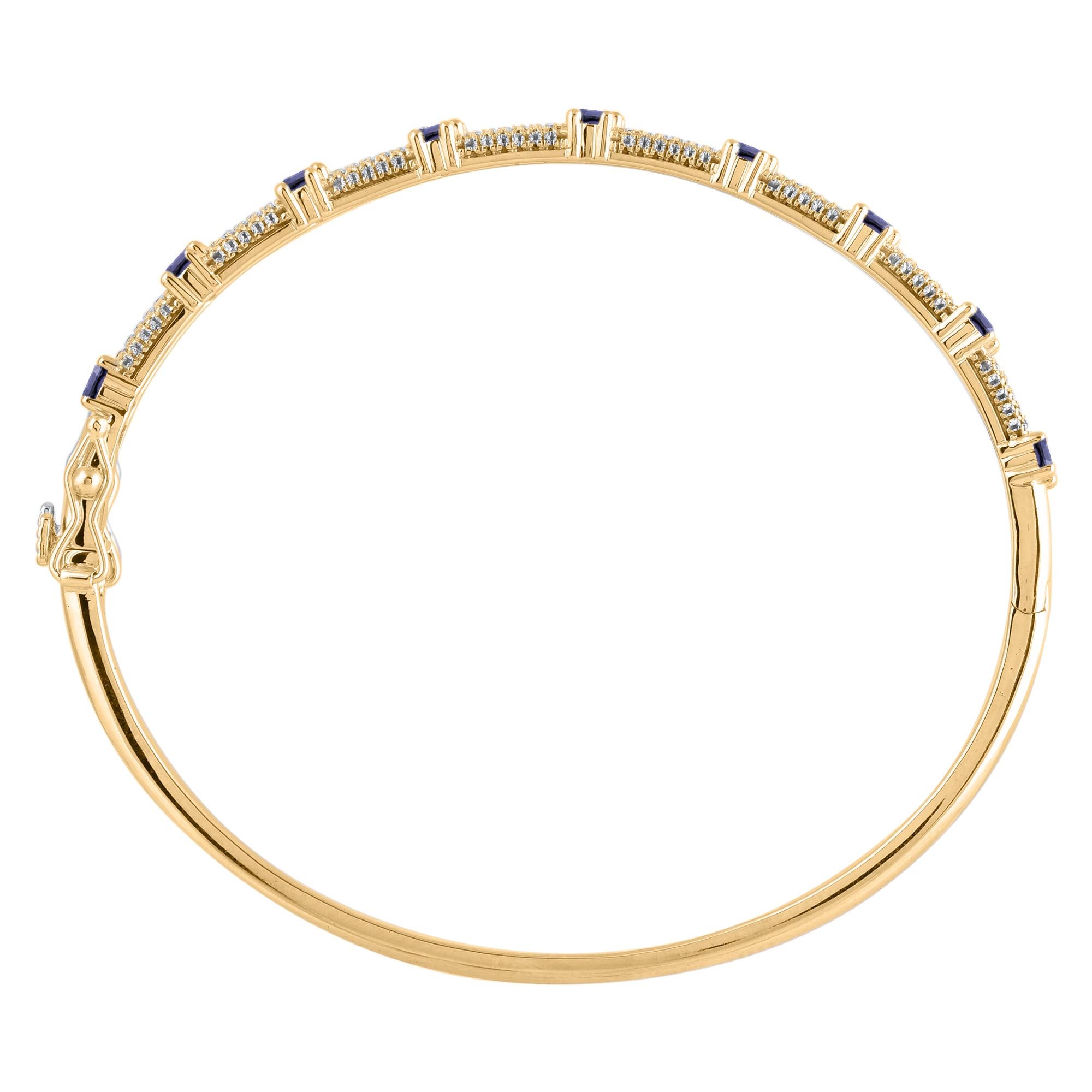 Contemporary TJD 1.0 Ct Natural Diamond and Blue Sapphire Bangle Bracelet in 18KT Yellow Gold For Sale